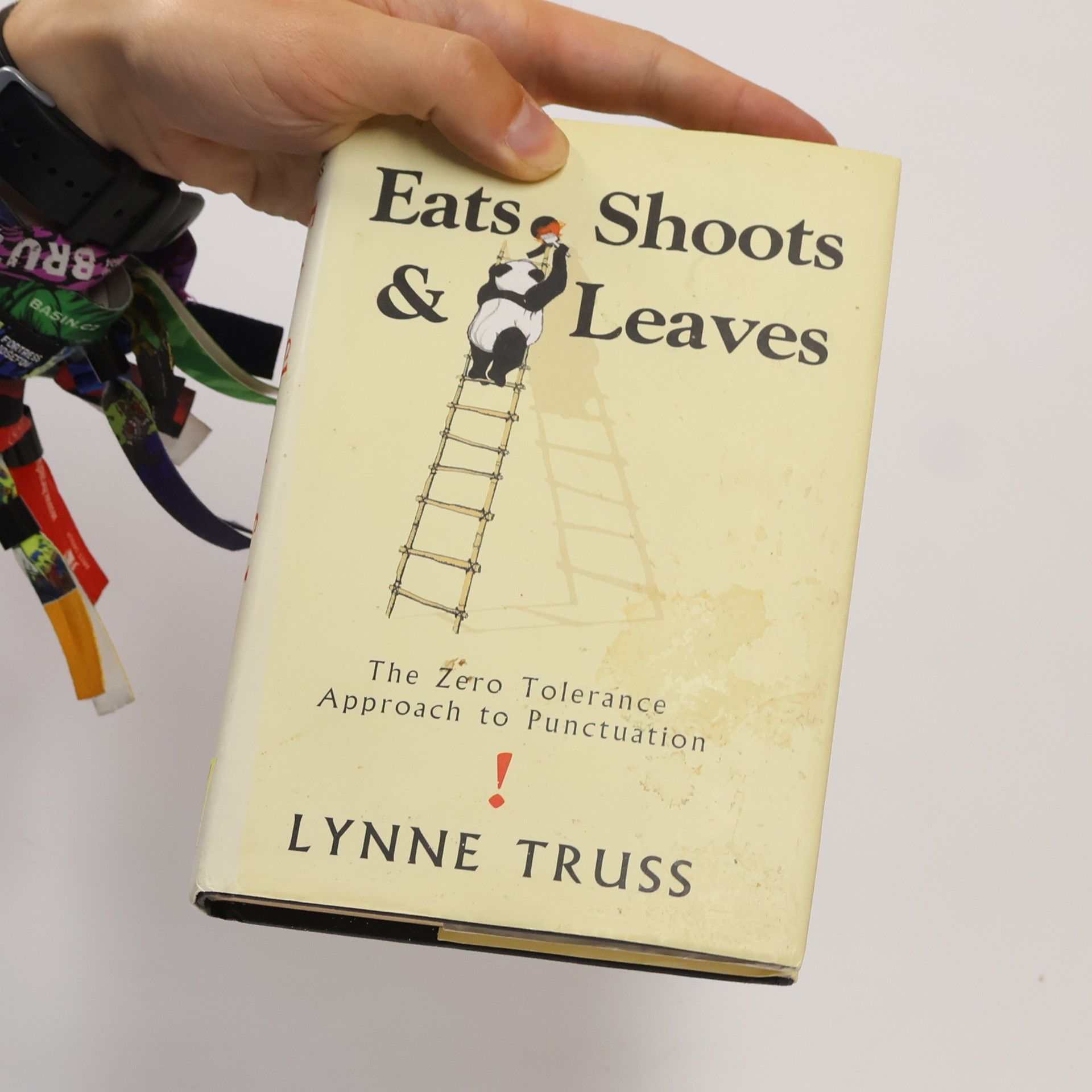 Lynne Truss Eats, shoots & leaves : the zero tolerance approach to punctuation