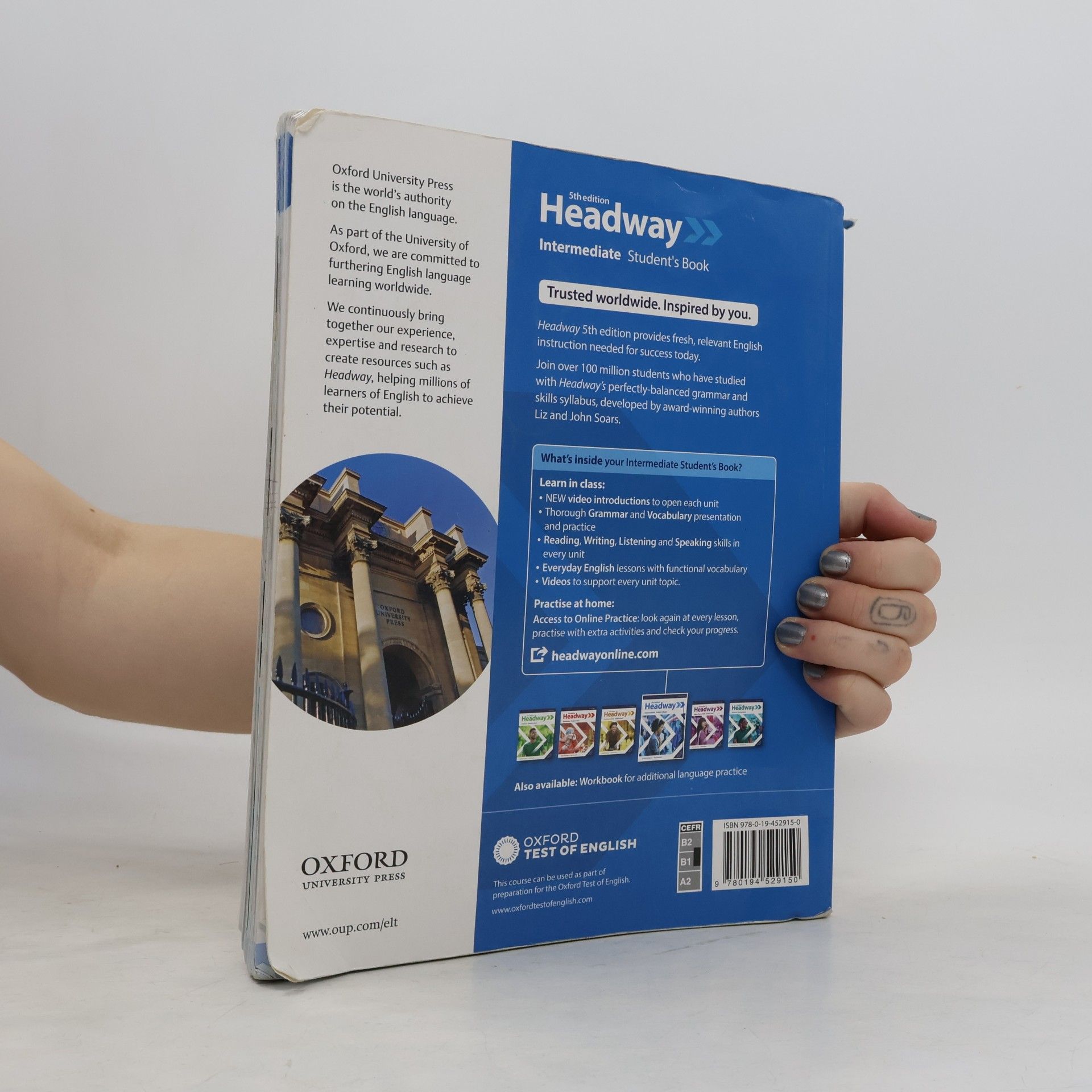 Auteurscollectief New Headway Fifth Edition Intermediate Student's Book with Online Practice