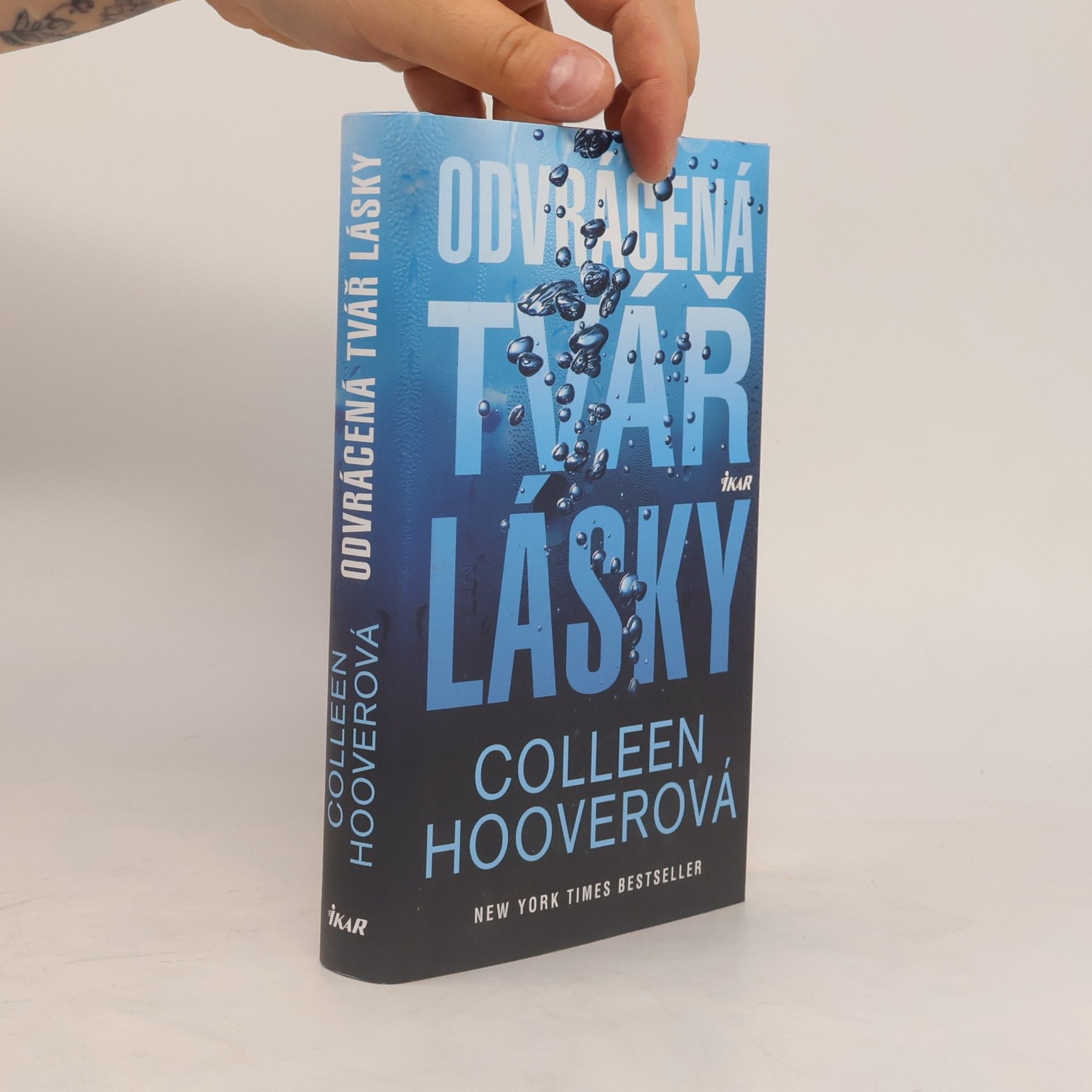 Colleen Hooverová Odvrácená tvář lásky