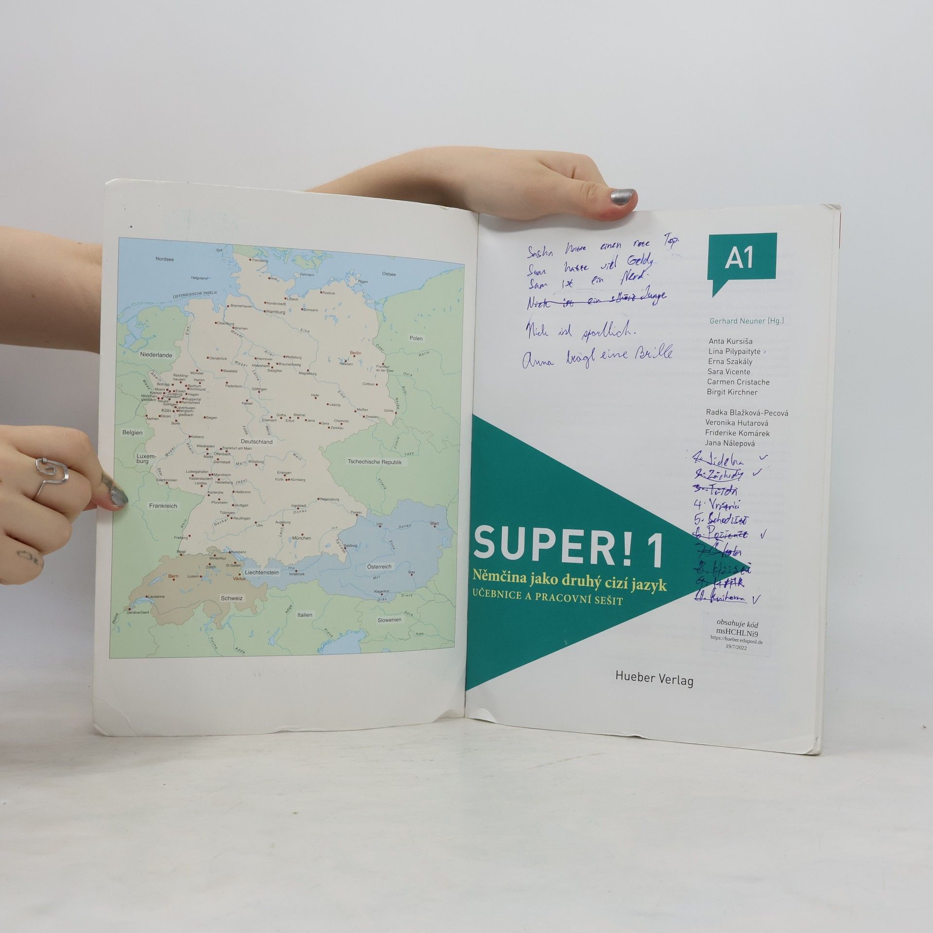Autorenkollektiv Super! 1 : němčina jako druhý cizí jazyk : učebnice a pracovní sešit