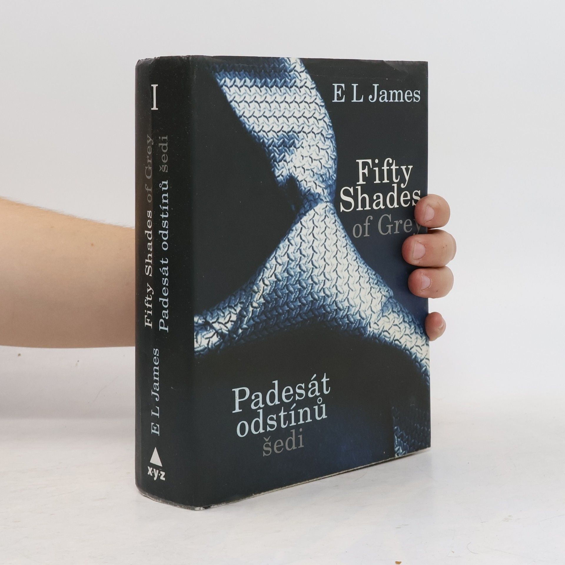 E. L. James Padesát odstínů šedi