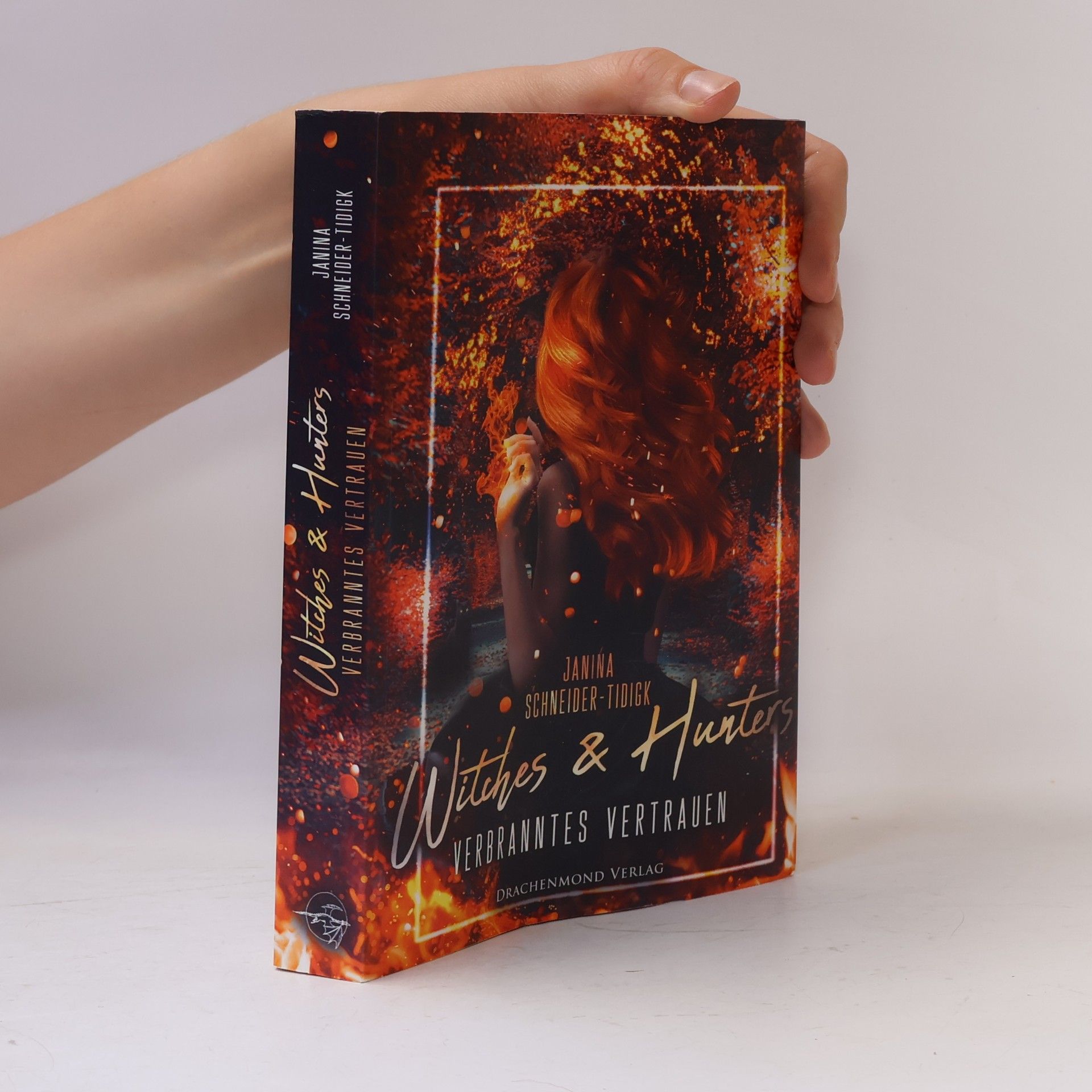 Janina Schneider Tidigk Witches & Hunters