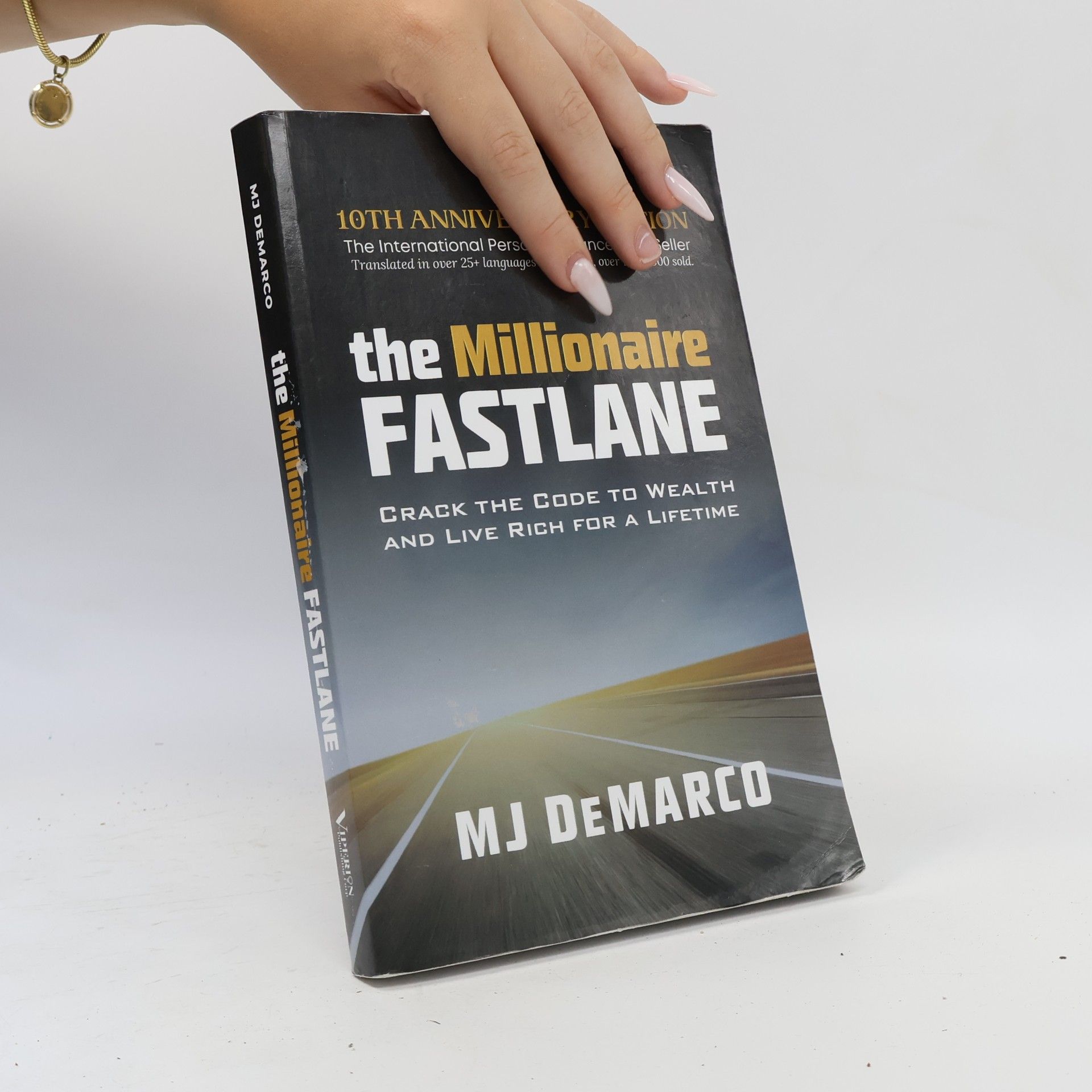 The millionaire fastlane : crack the code to wealth and live rich for a lifetime