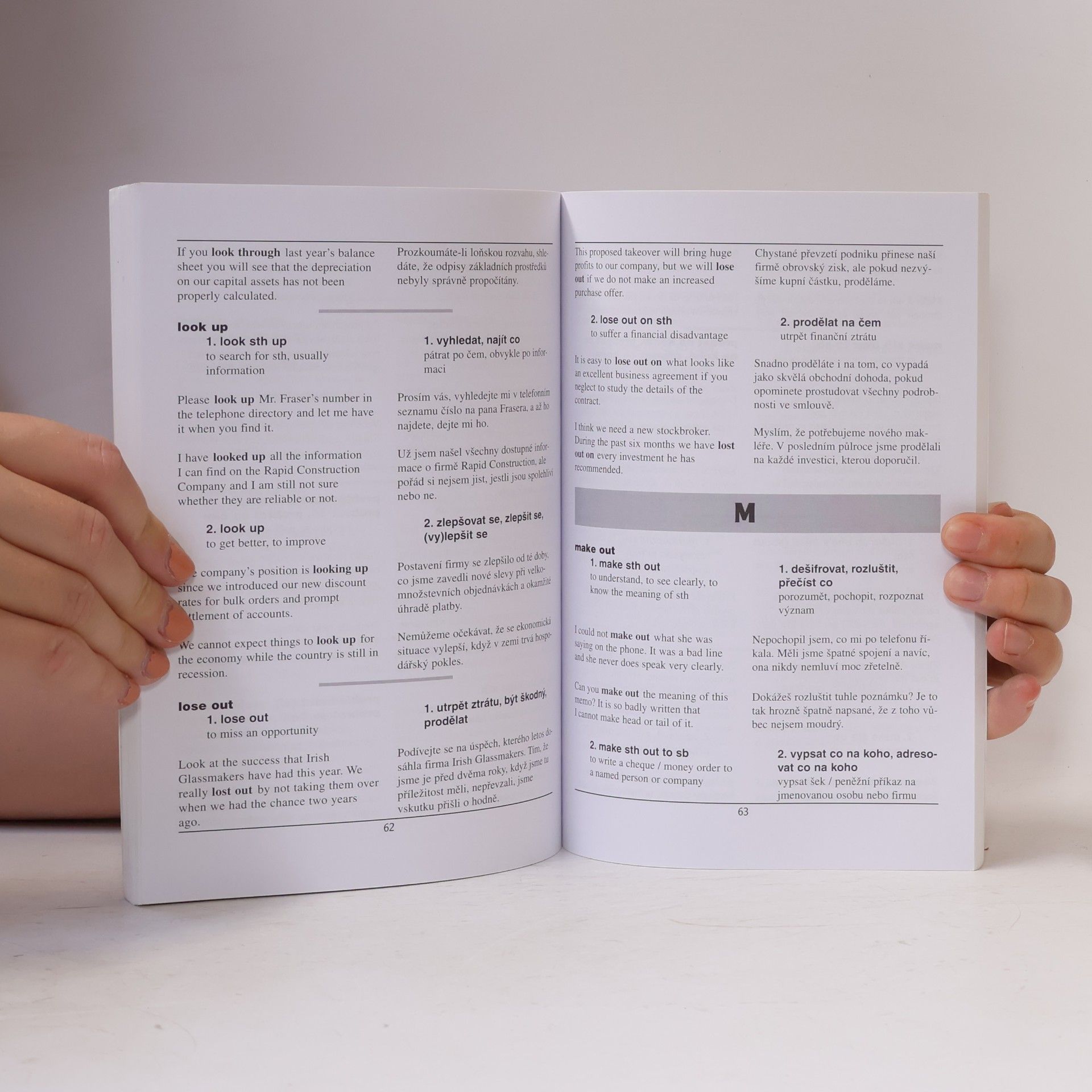 Zuzana Vanišová Frázová slovesa v obchodních záležitostech = Phrasal verbs in business matters