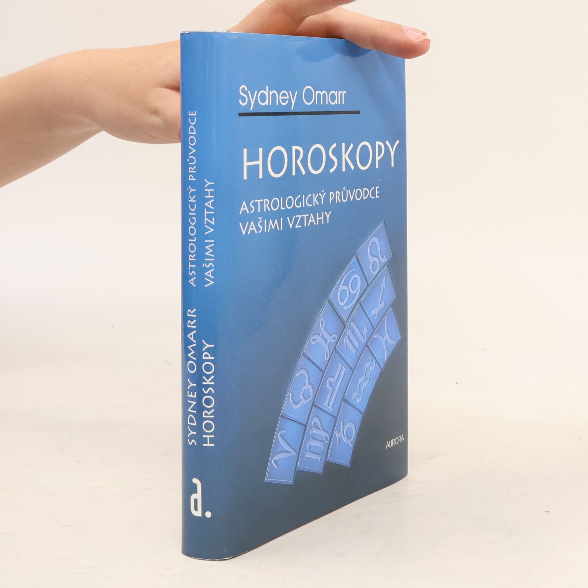 Sydney Omarr Horoskopy: Astrologický průvodce vašimi vztahy