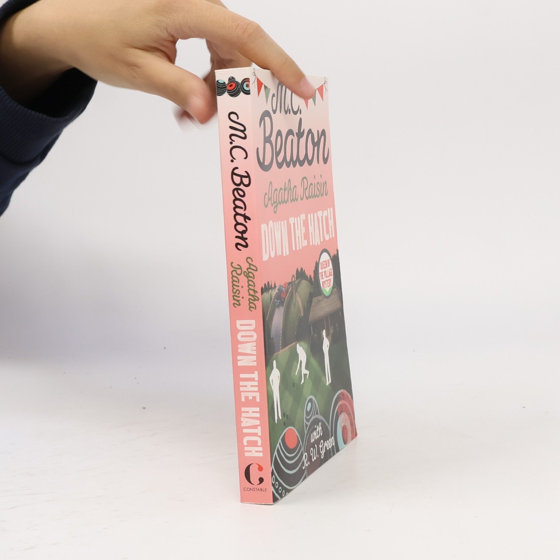 Marion Chesney Agatha Raisin: Down the hatch