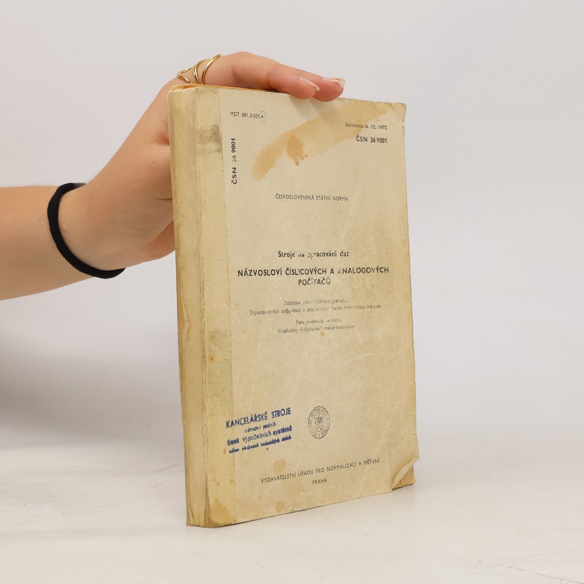 Various authors Názvosloví číslicových a analogových počítačů