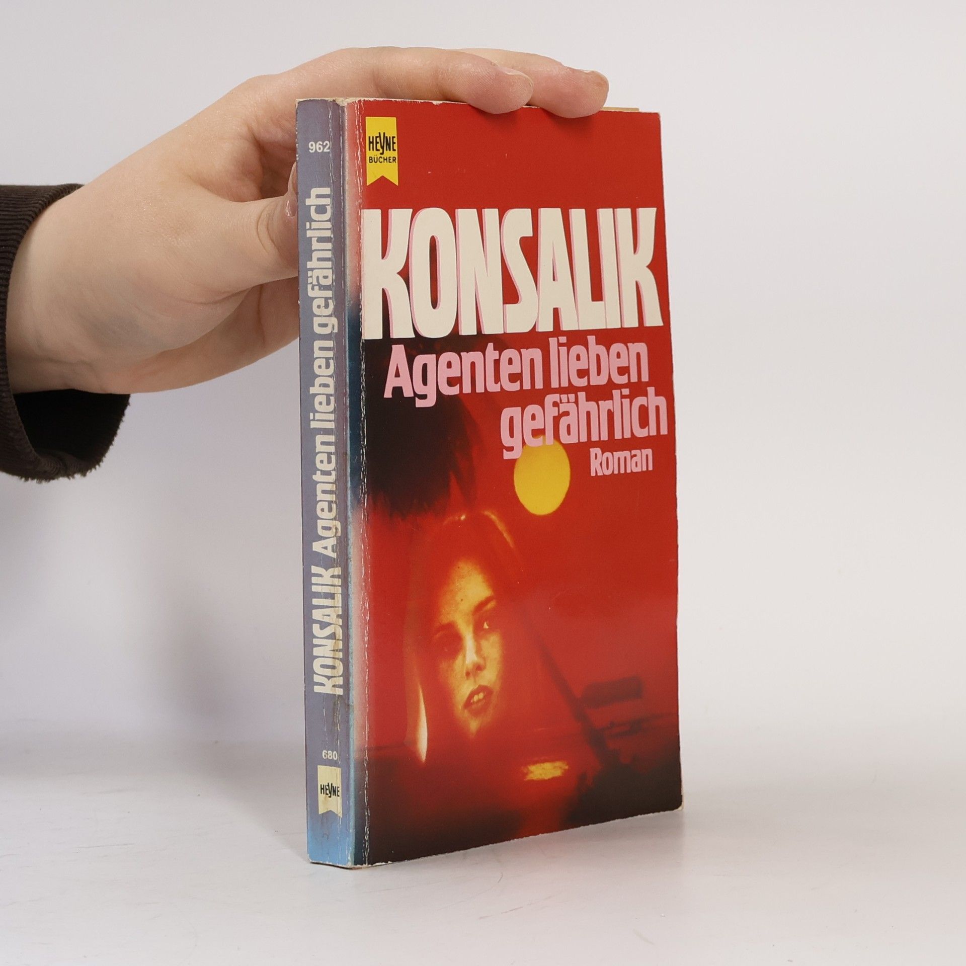 Heinz Günther Konsalik Agenten lieben gefährlich