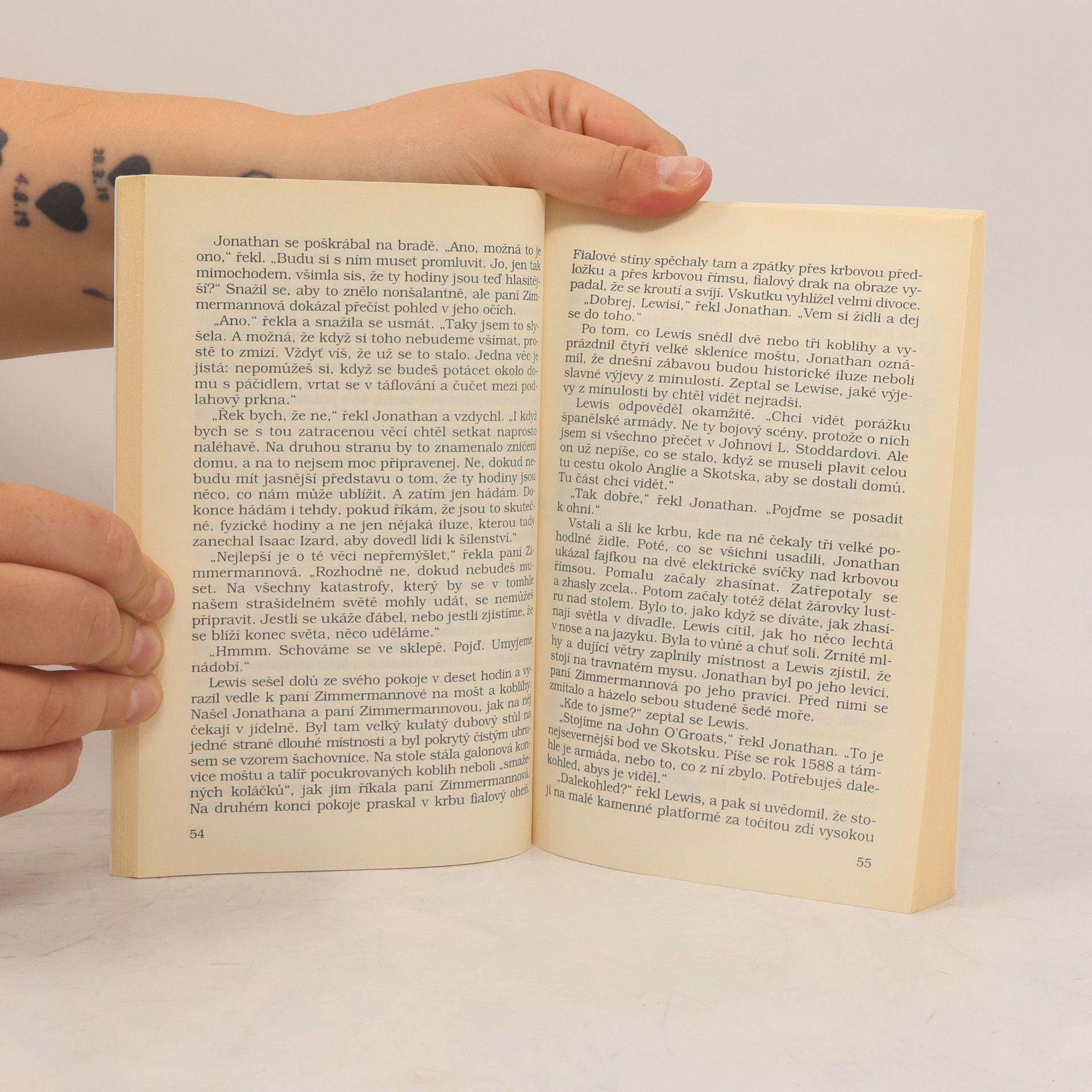John Bellairs Záhadné hodiny: Dobrodružství Lewise Barnavelta