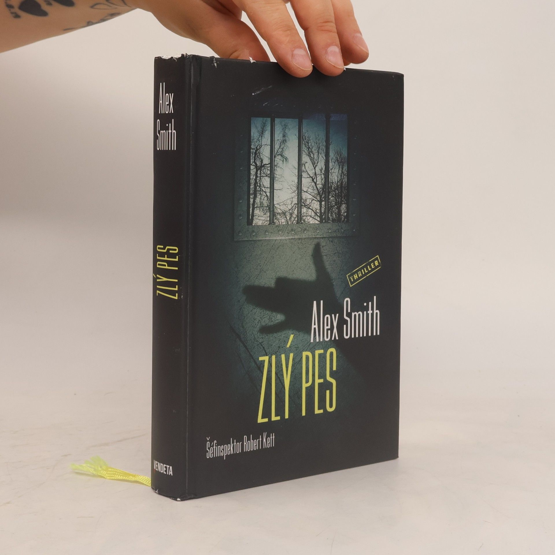 Alexander Gordon Smith Zlý pes
