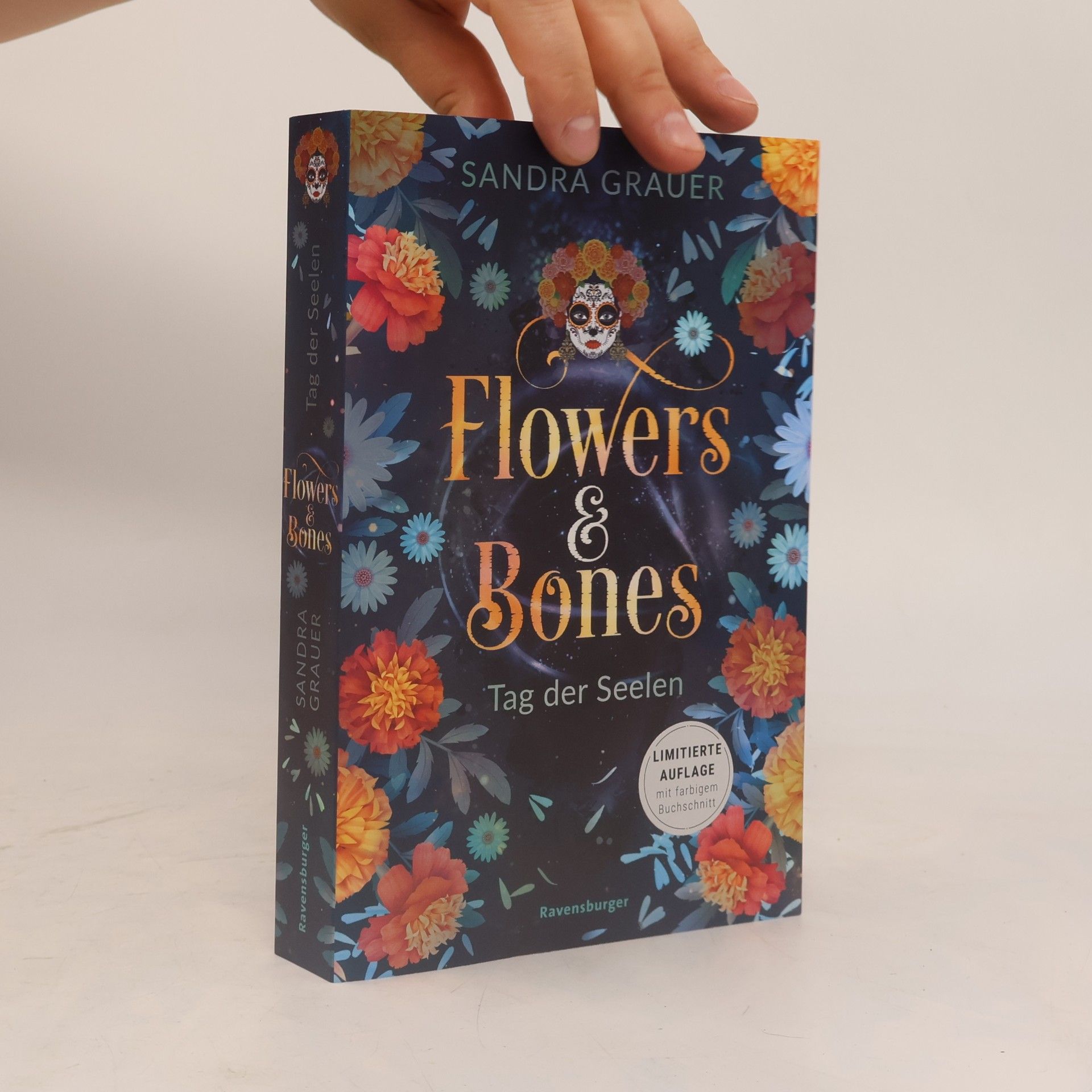 Sandra Grauer Flowers & Bones, 1: Tag der Seelen
