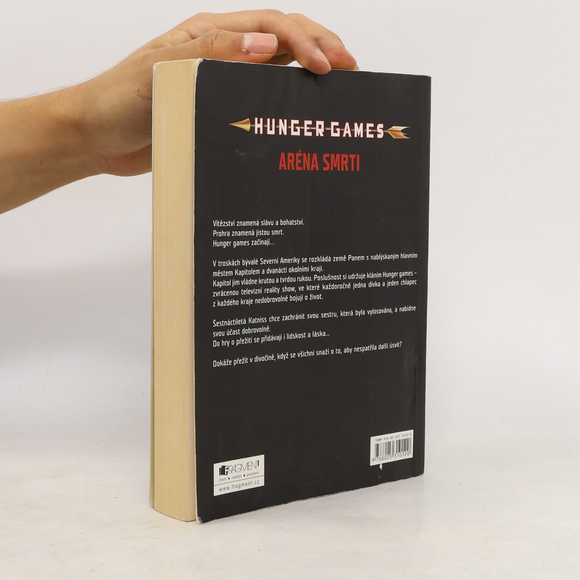 Suzanne Collins Hunger Games. Aréna smrti