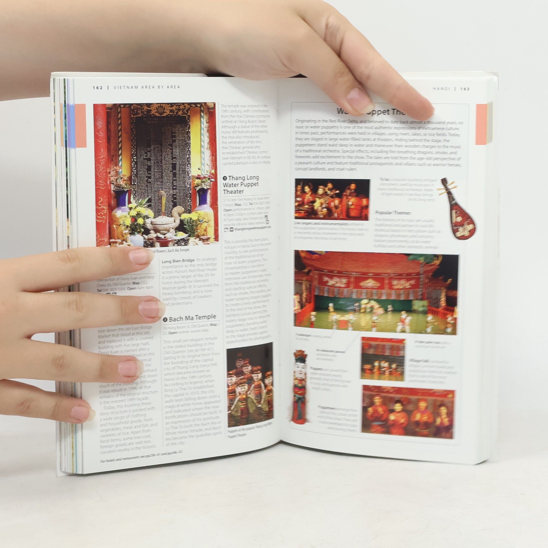 Dorling Kindersley DK Eyewitness Travel Guide: Vietnam and Angkor Wat - 2015