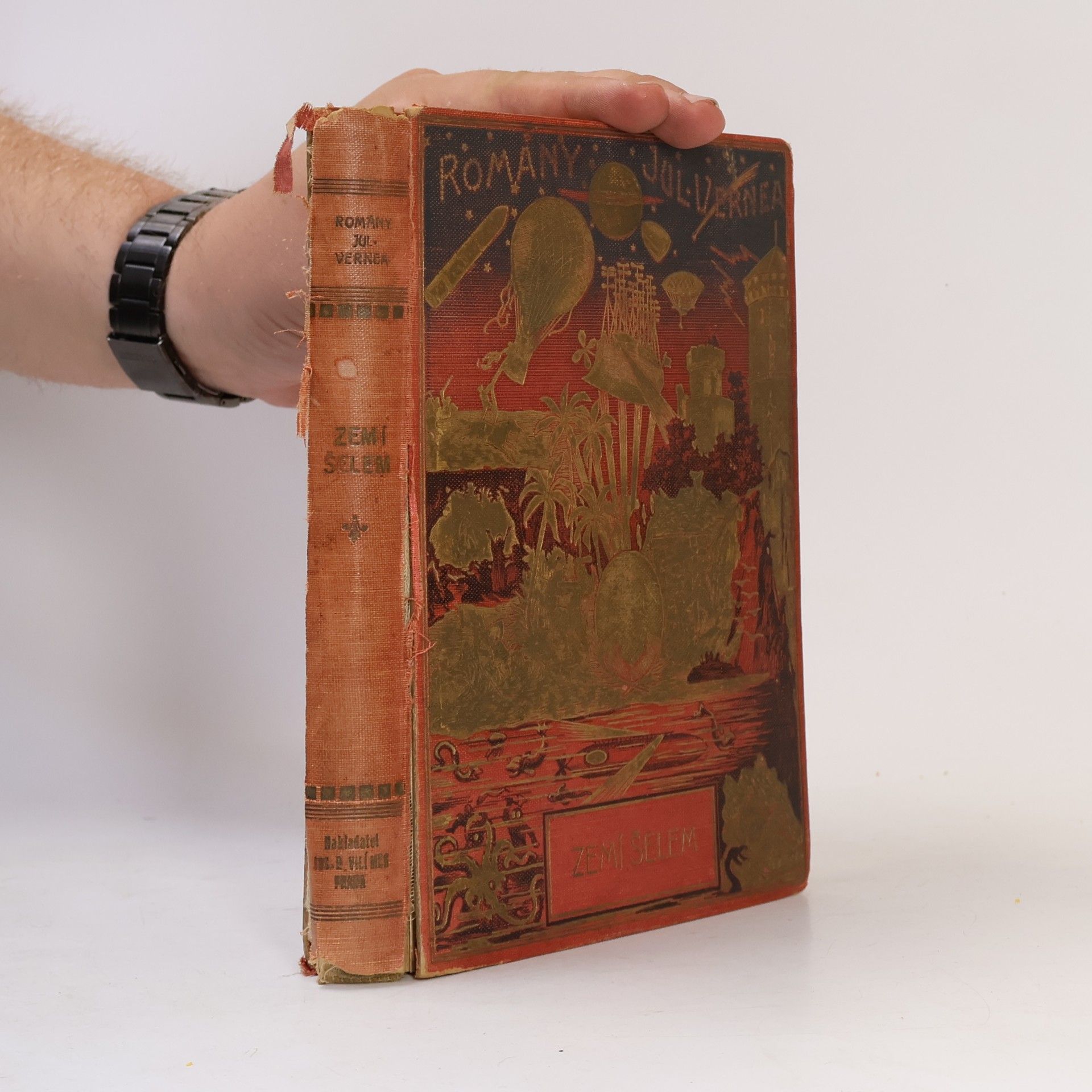 Jules Verne Zemí šelem
