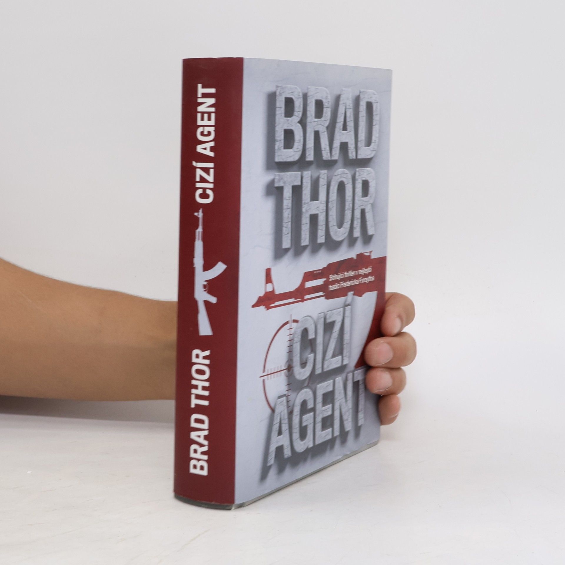 Brad Thor Cizí agent