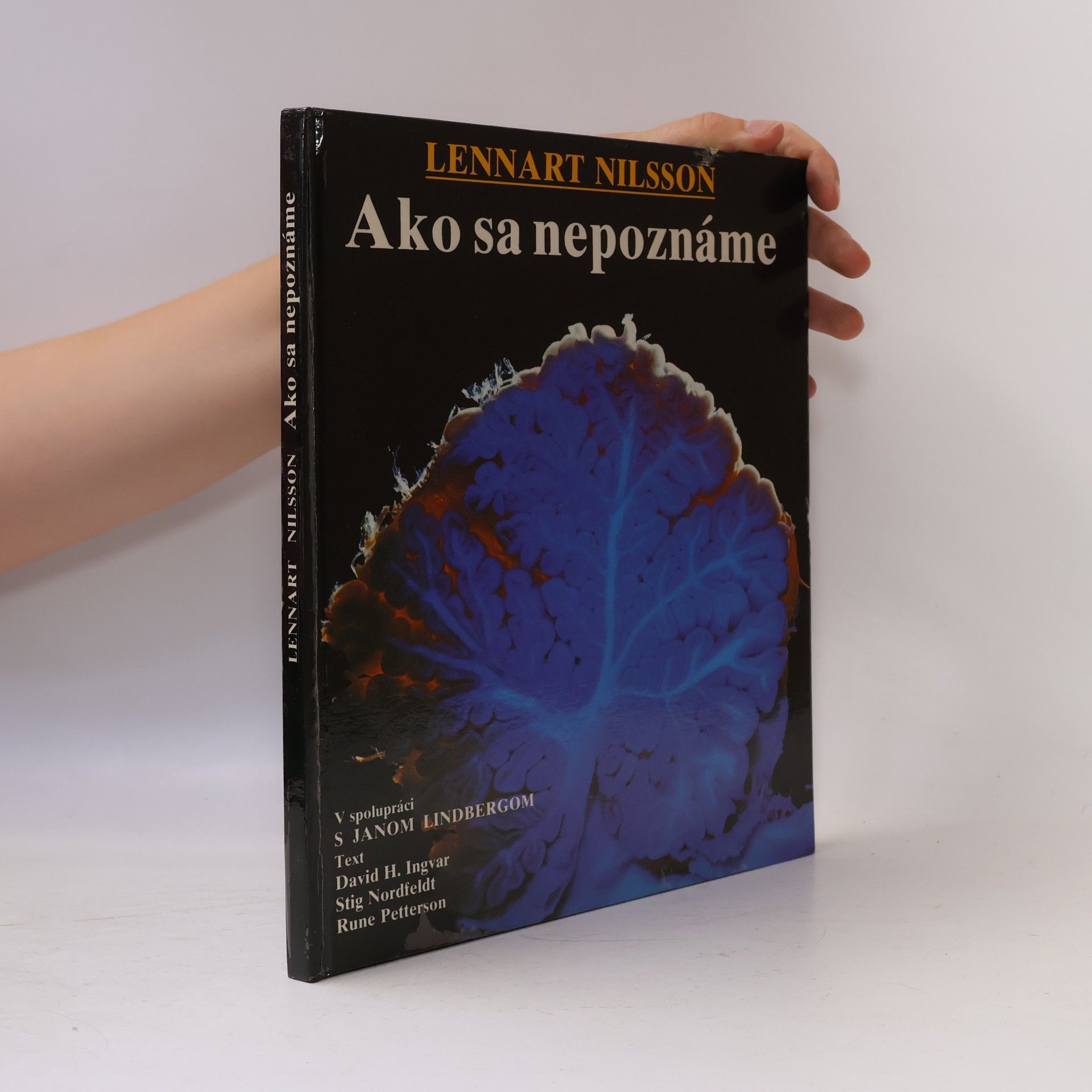 AA.VV. Ako sa nepoznáme: Objavná cesta s fotografickým aparátom do nášho tela