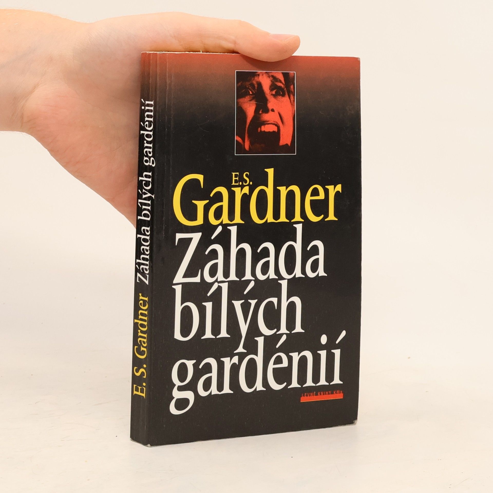 Erle Stanley Gardner Záhada bílých gardénií
