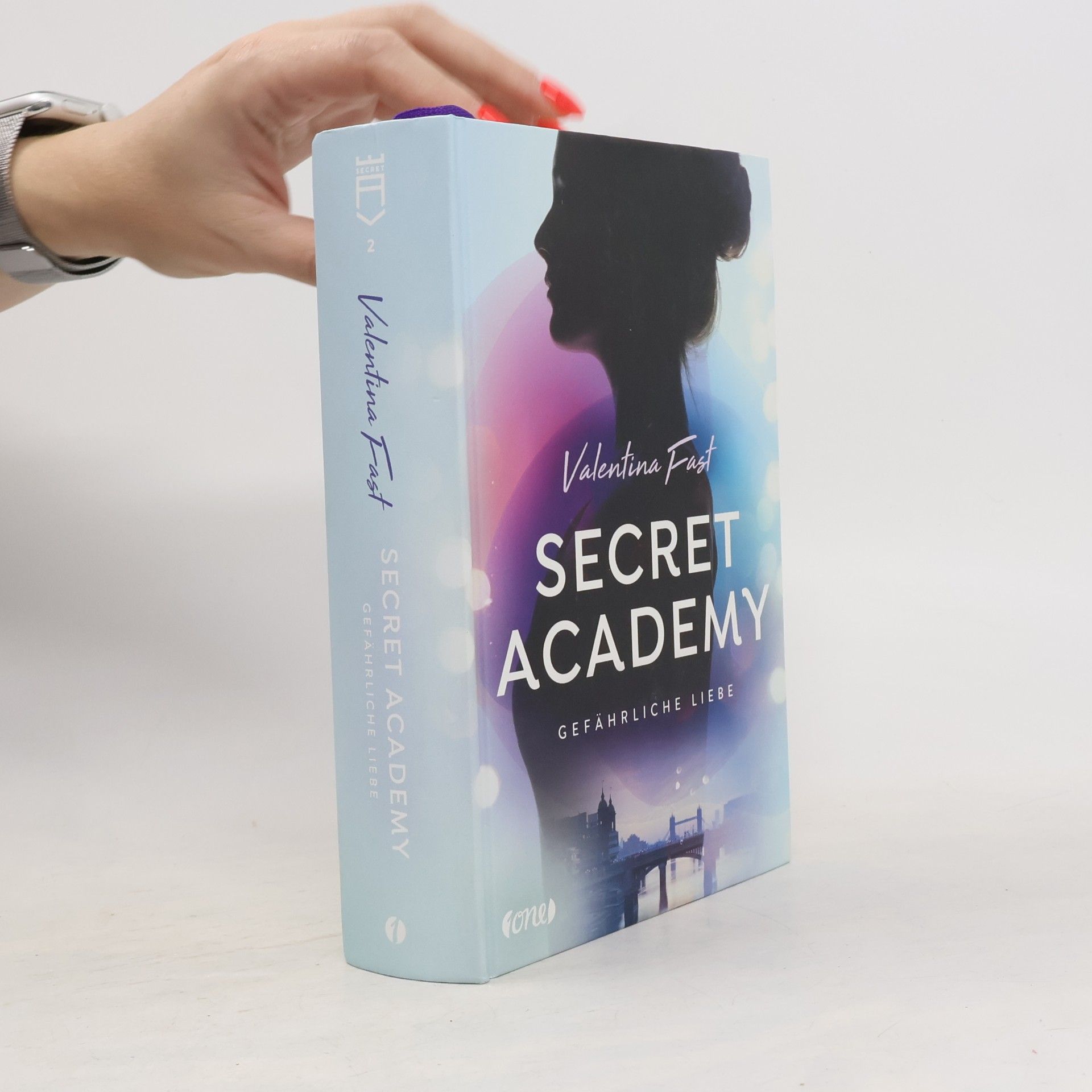Valentina Fast Secret Academy
