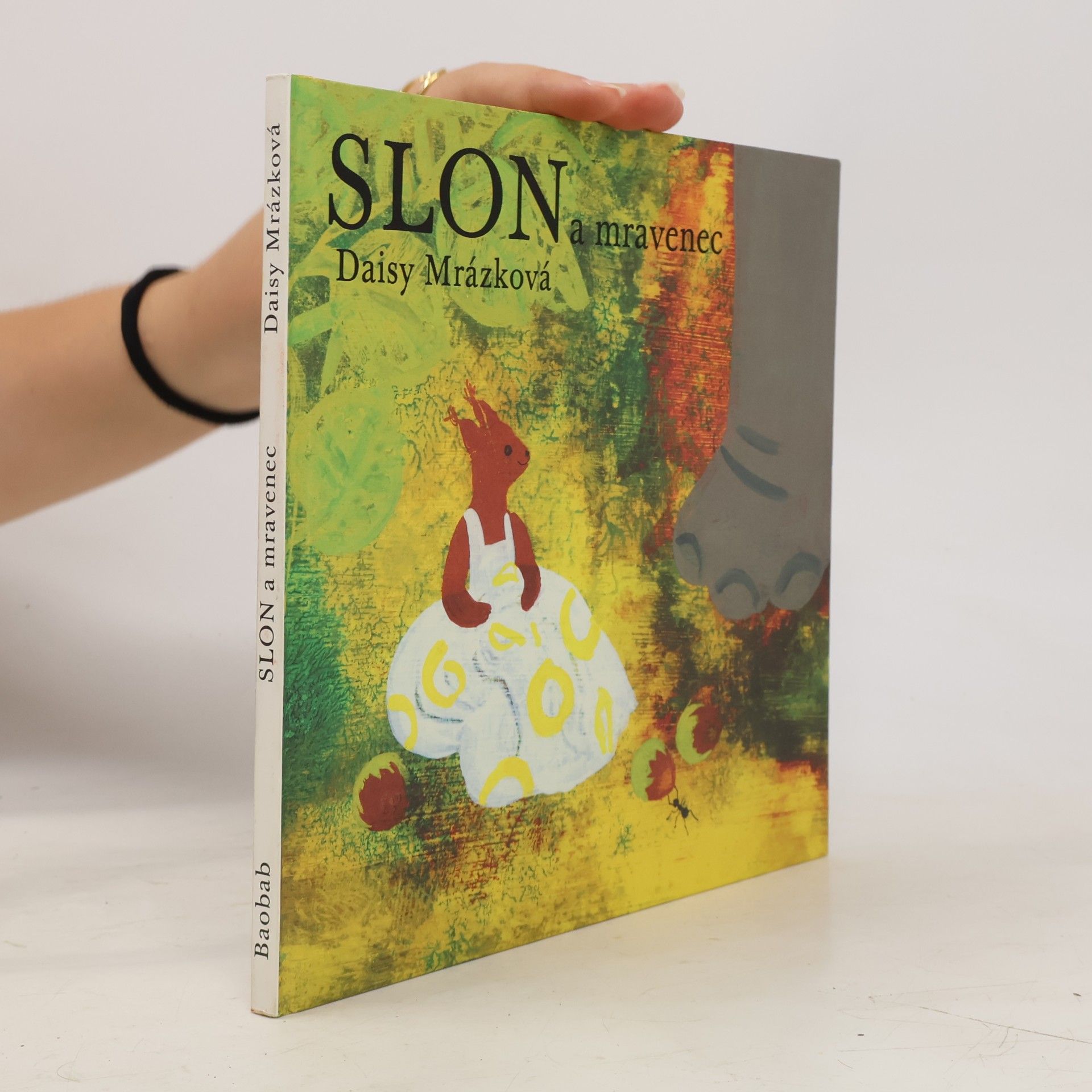 Slon a mravenec