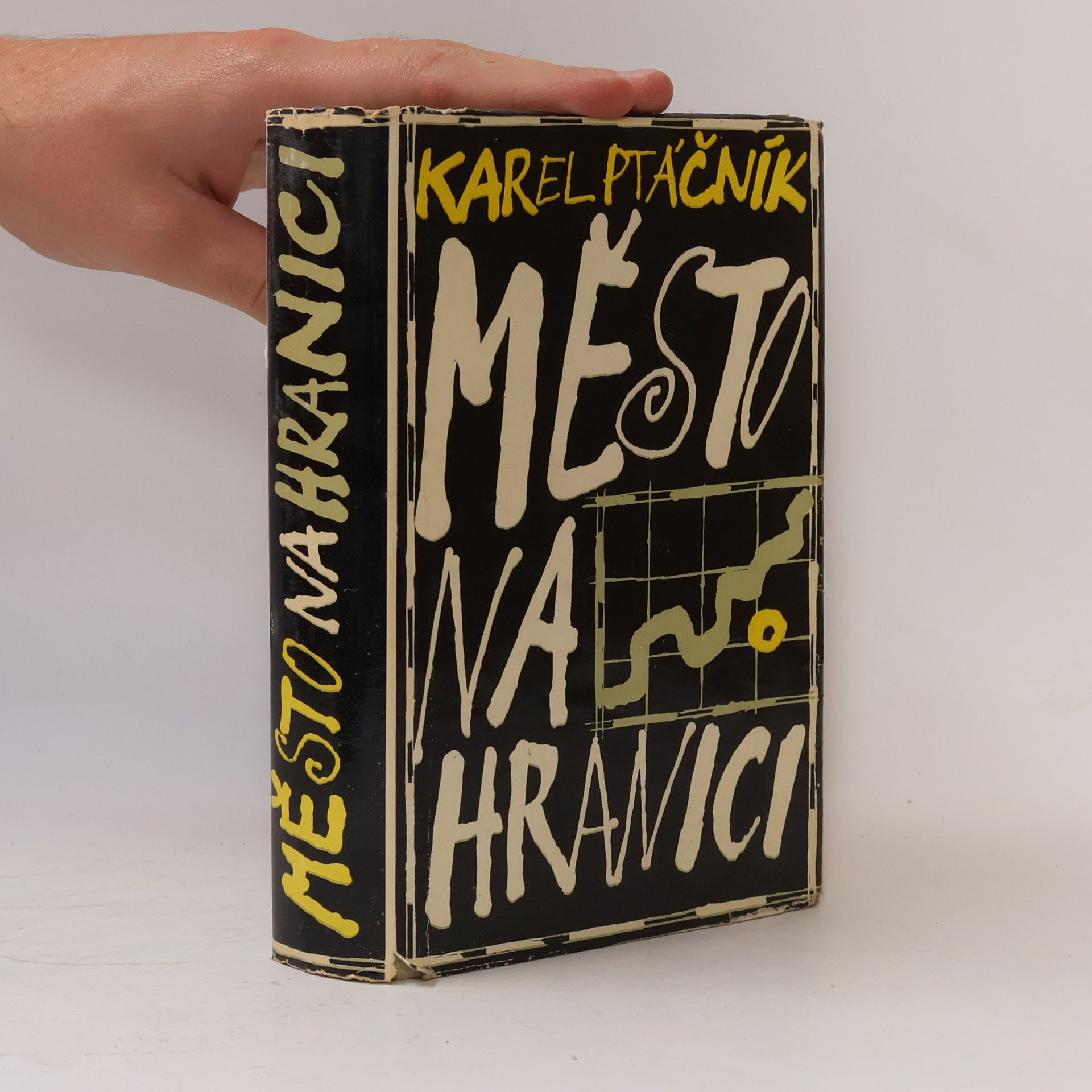 Karel Ptáčník Město na hranici