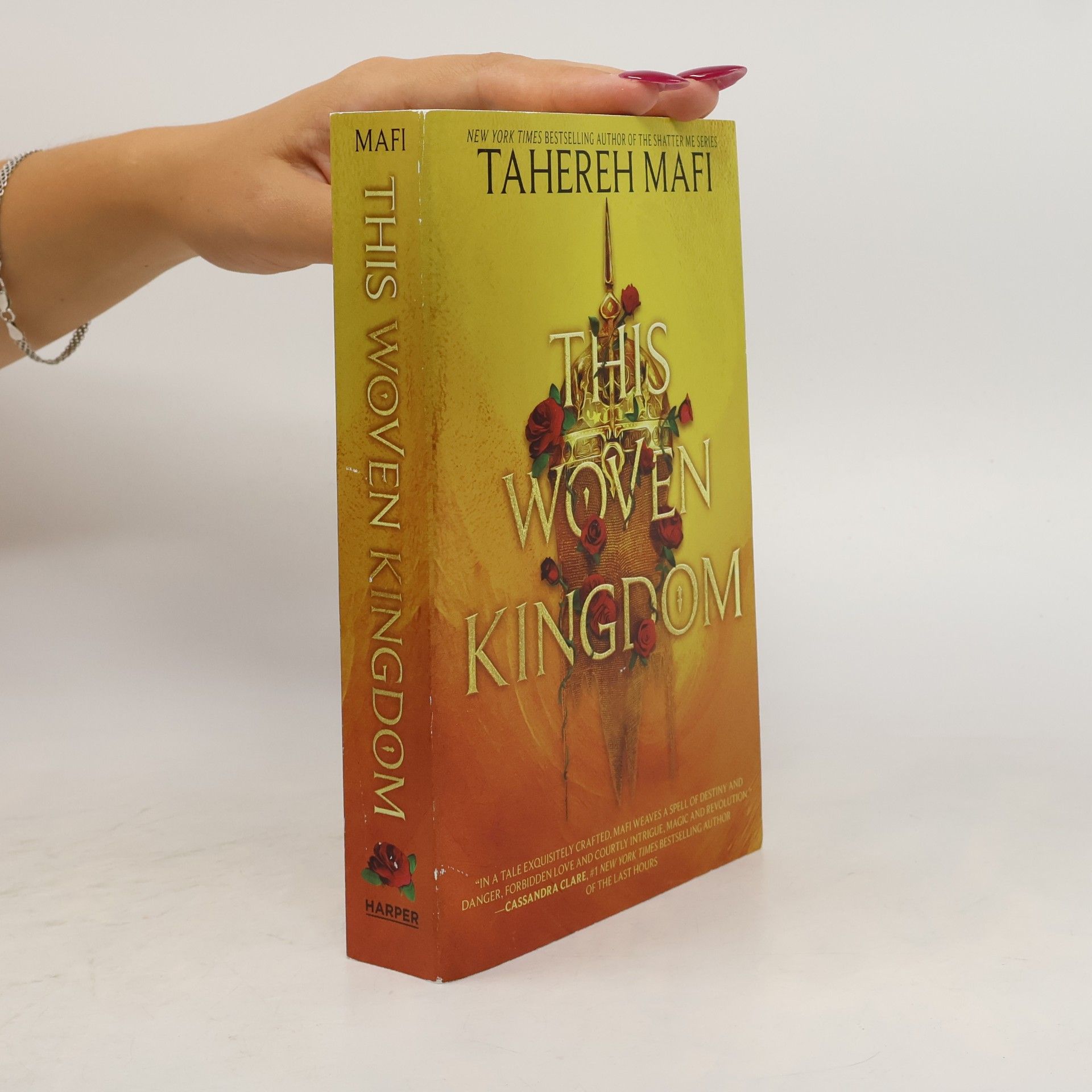 Tahereh Mafi This Woven Kingdom