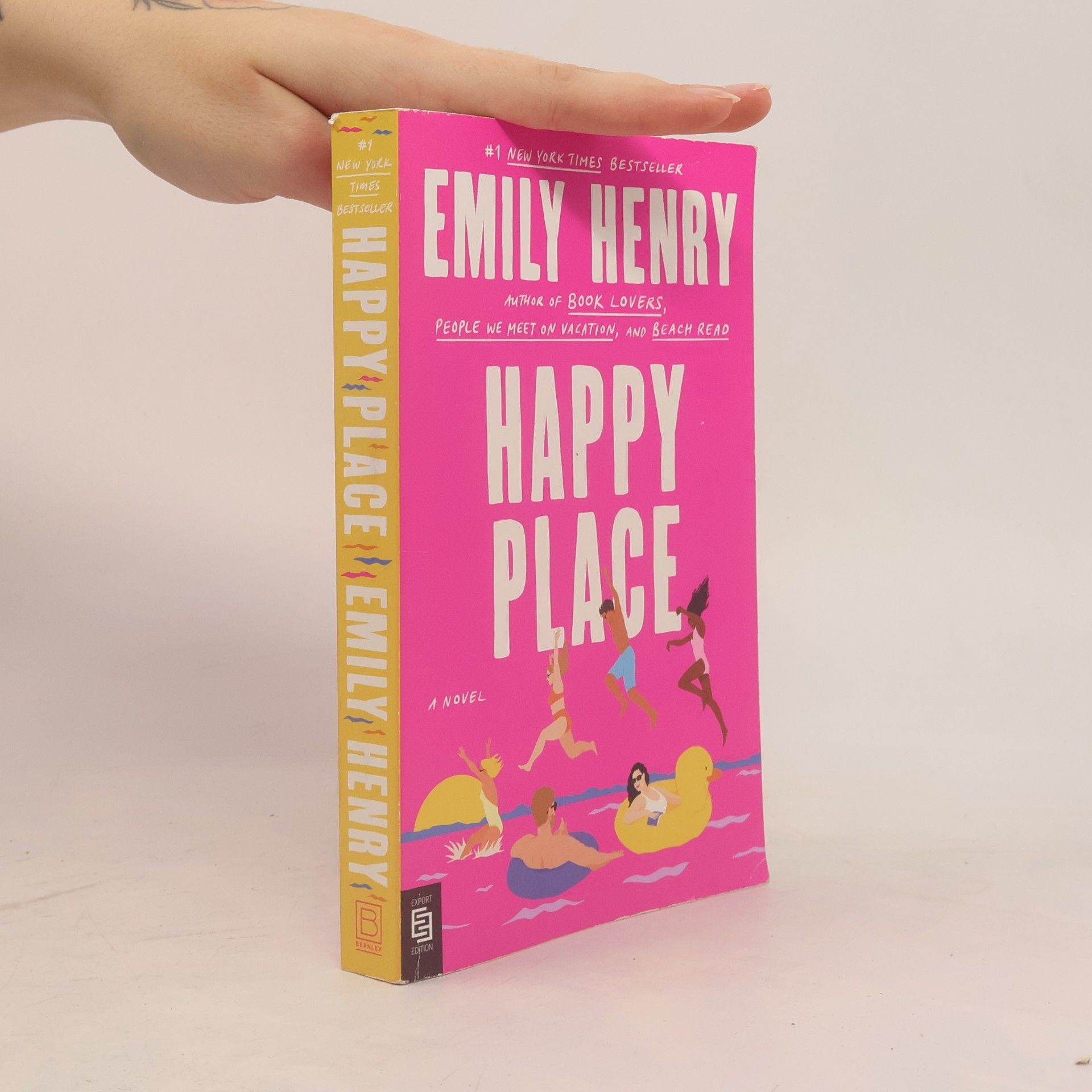 Emily Henry Happy Place