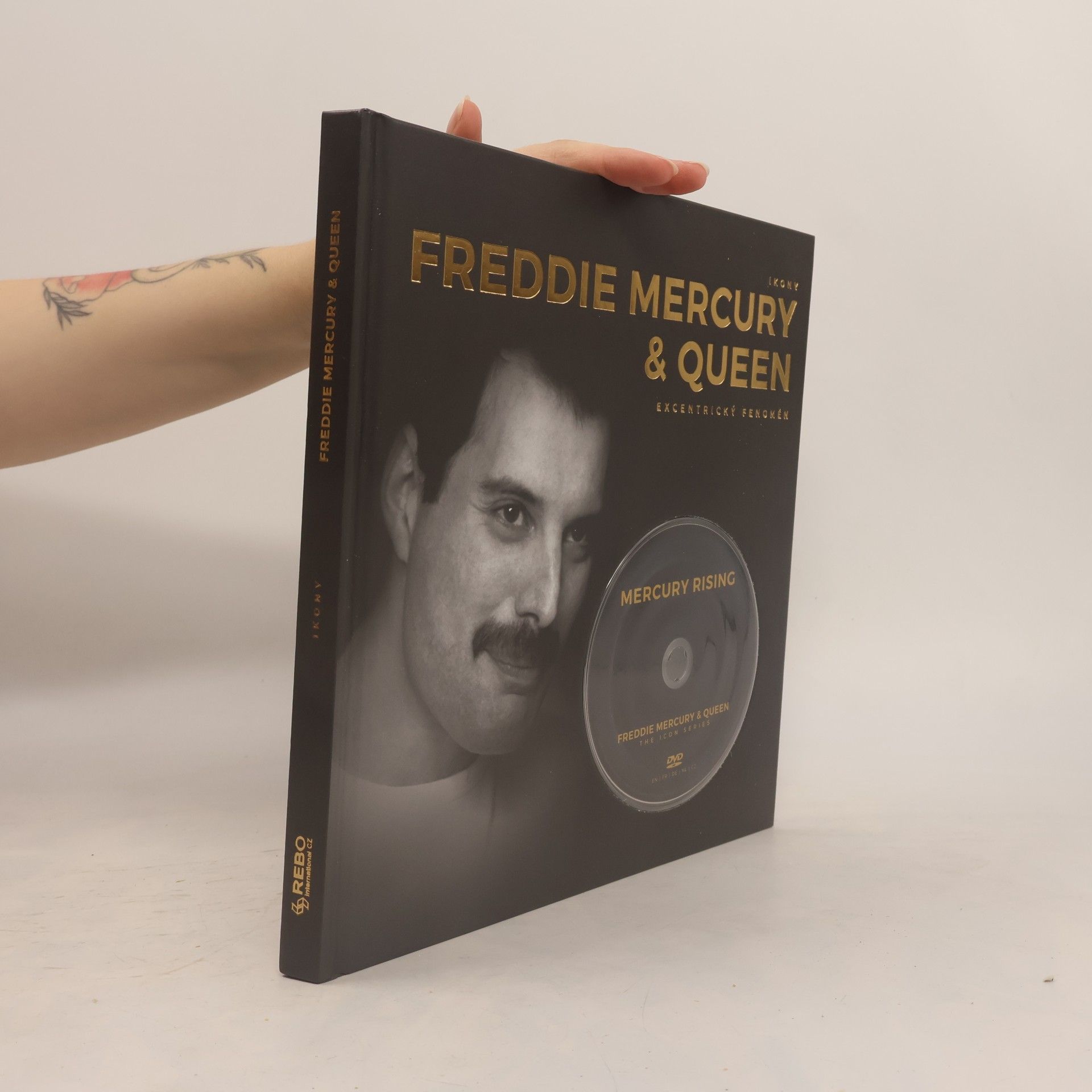 Lucinda Jordaan Freddie Mercury & Queen : excentrický fenomén