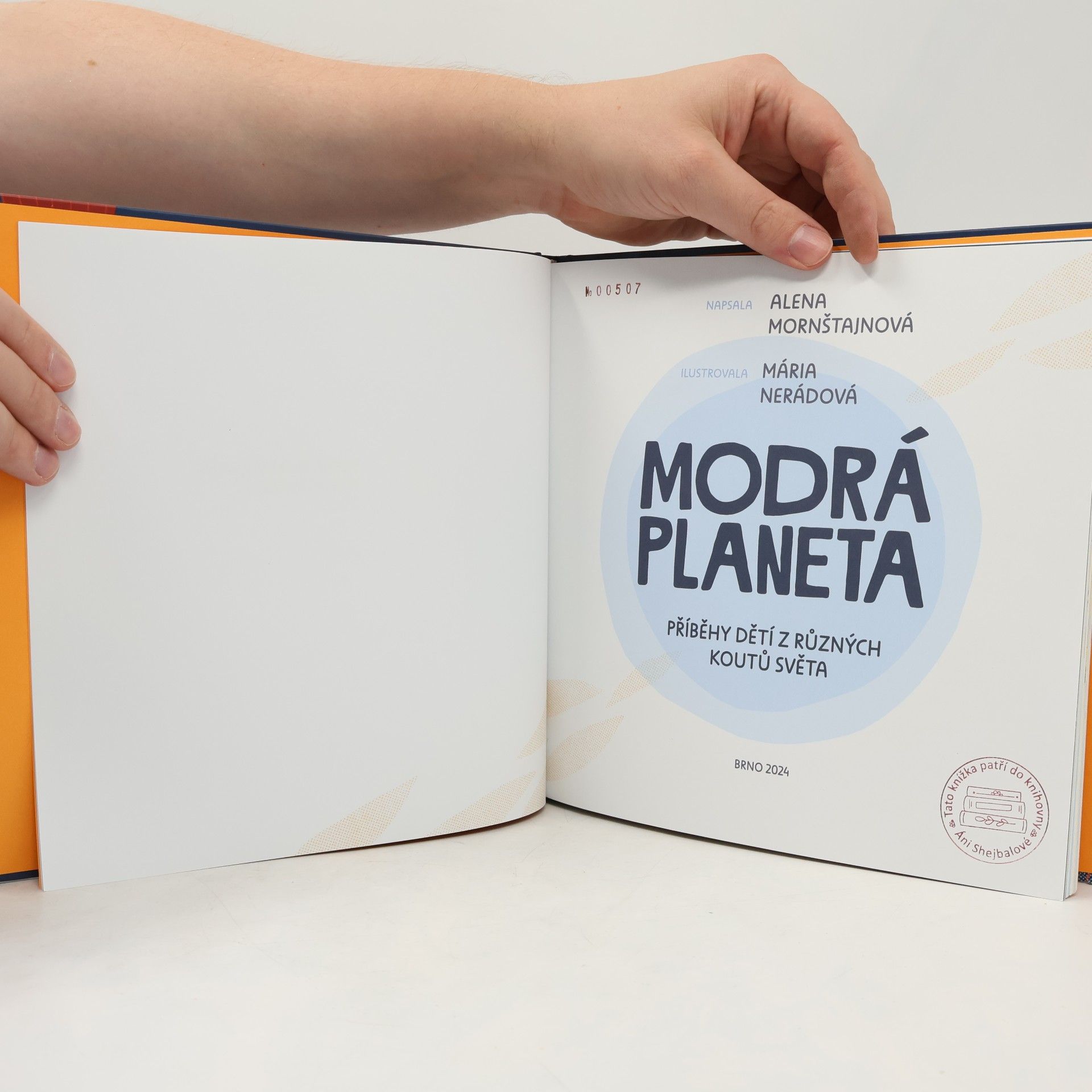 Alena Mornštajnová Modrá planeta