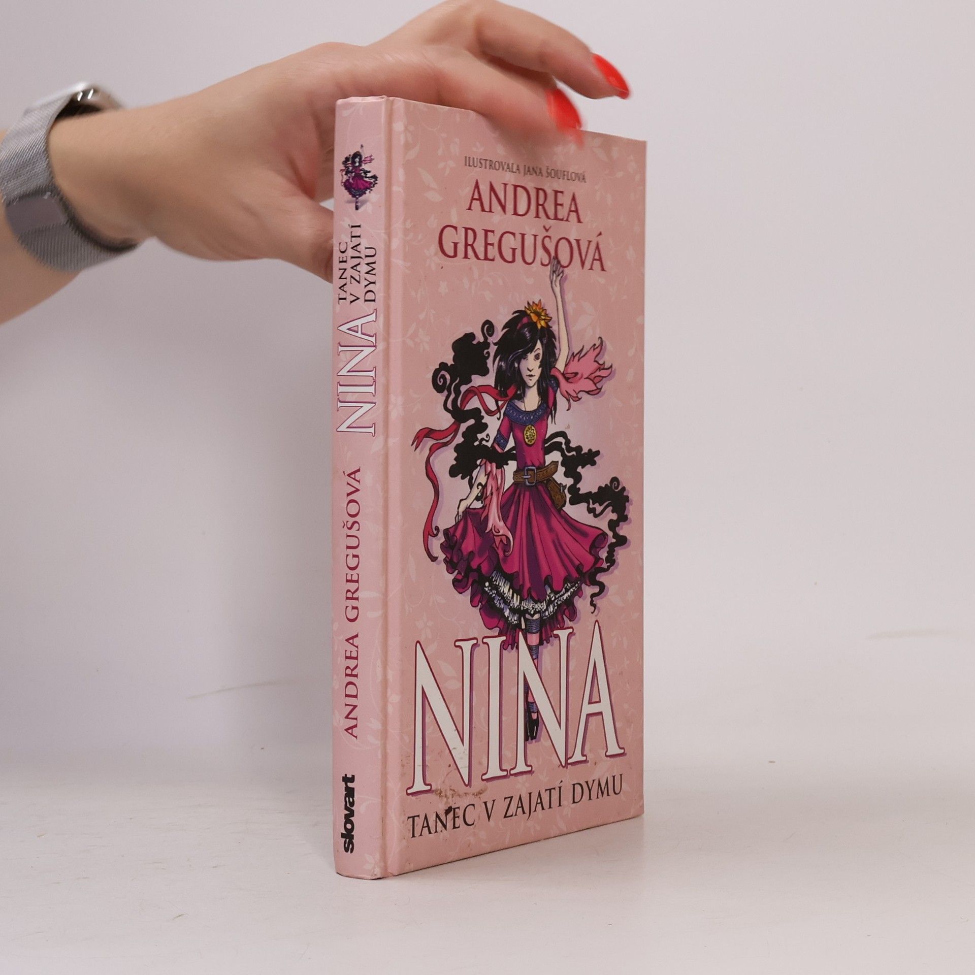 Andrea Gregušová Nina: Tanec v zajatí Dymu