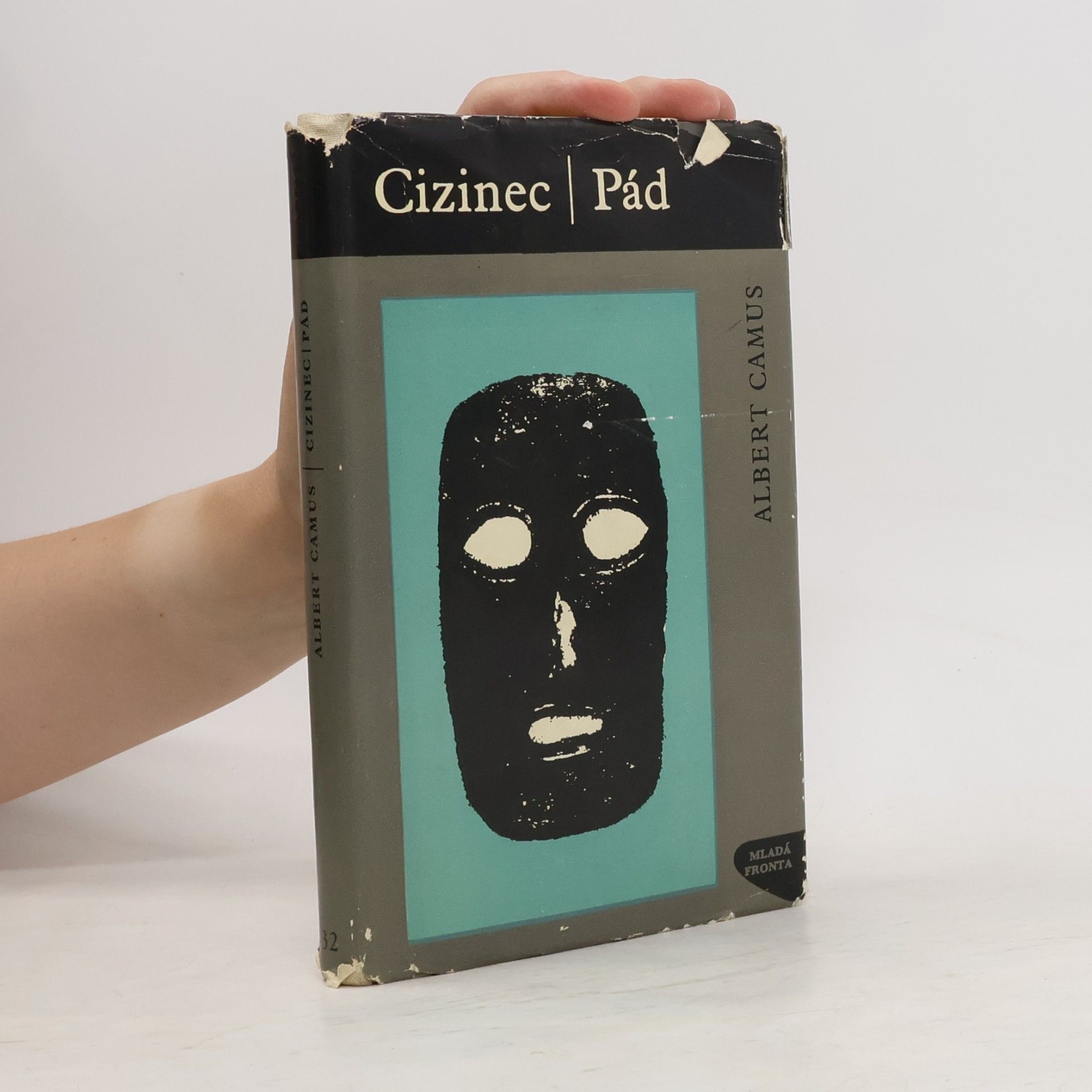 Albert Camus Cizinec. Pád