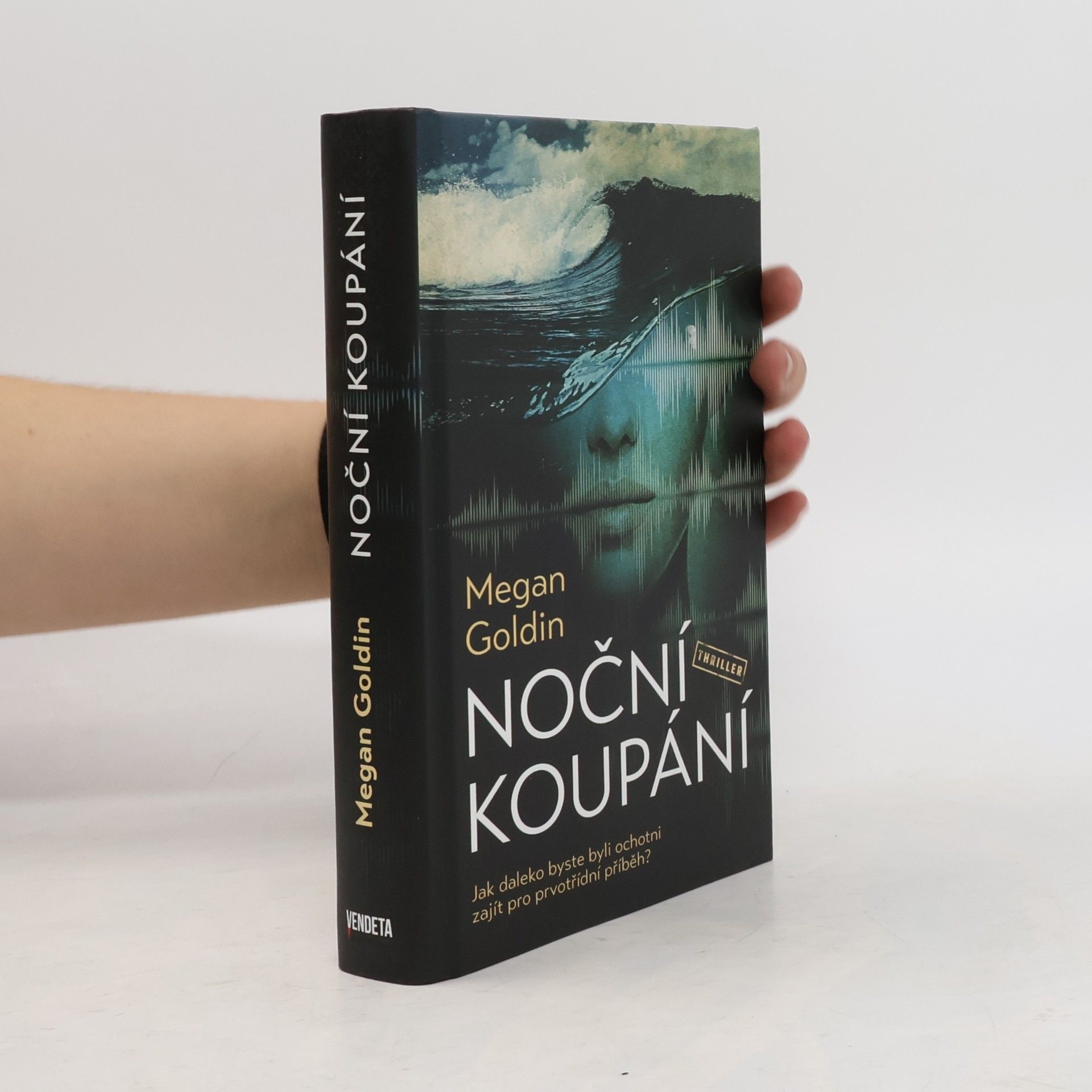 Megan Goldin Noční koupání