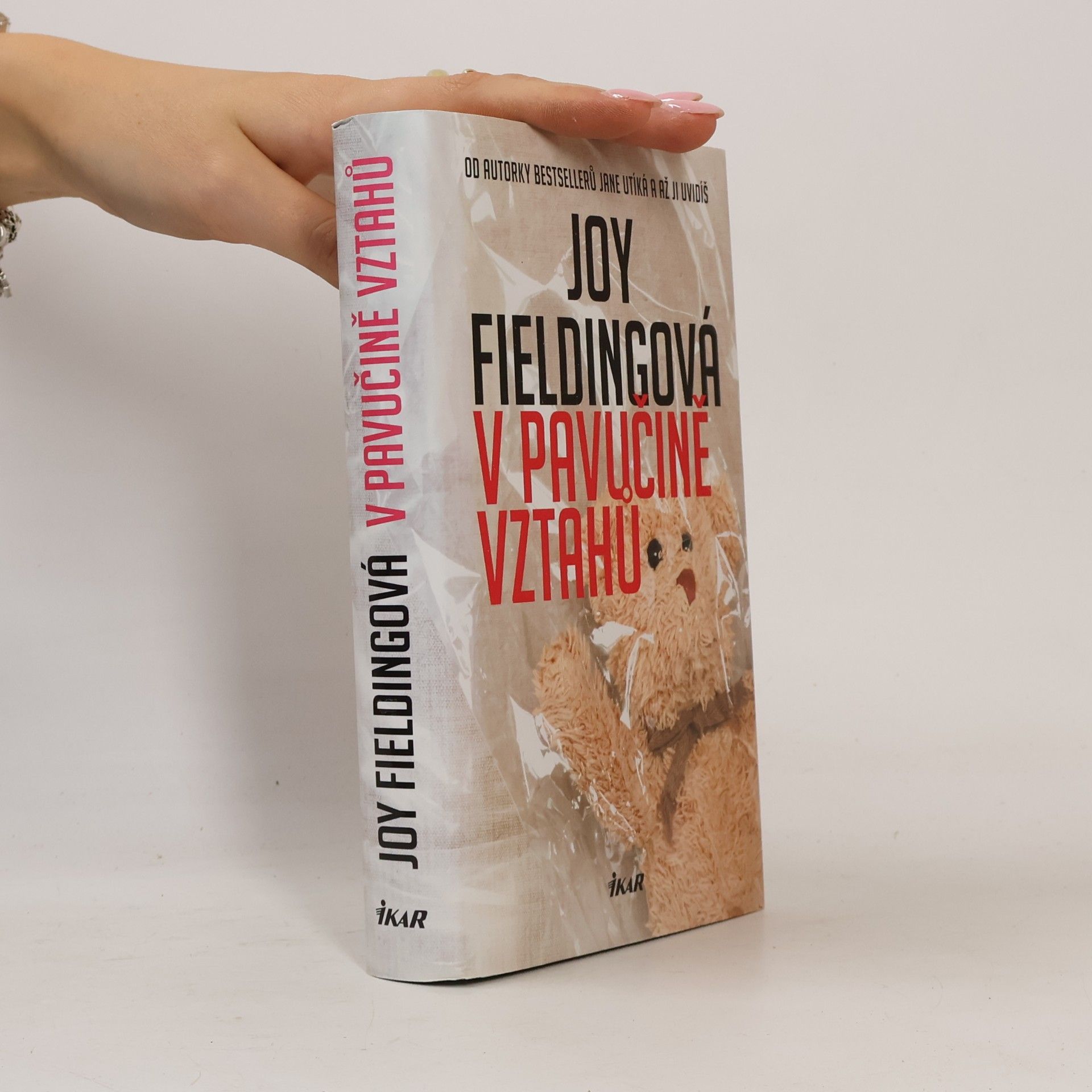 Joy Fielding V pavučině vztahů