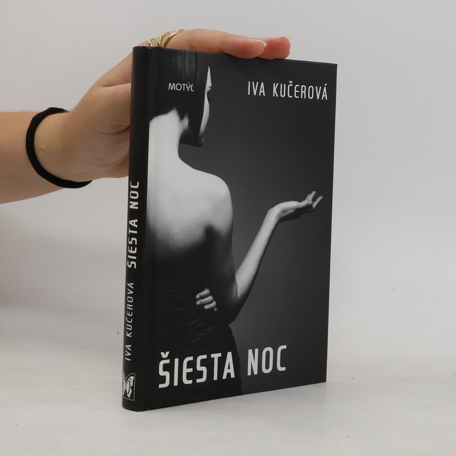 Iva Kučerová Šiesta noc