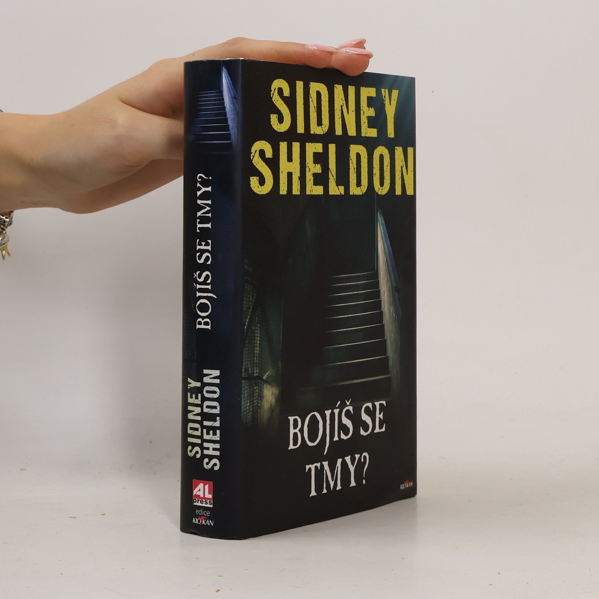 Sidney Sheldon Bojíš se tmy?