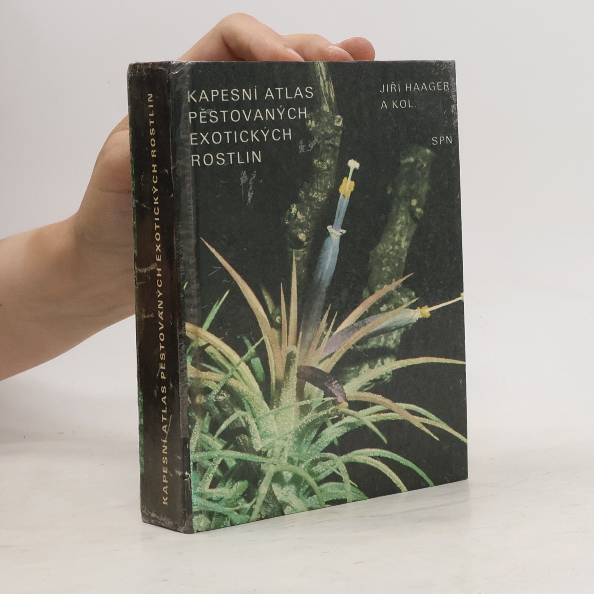 Jiří Haager Kapesní atlas pěstovaných exotických rostlin
