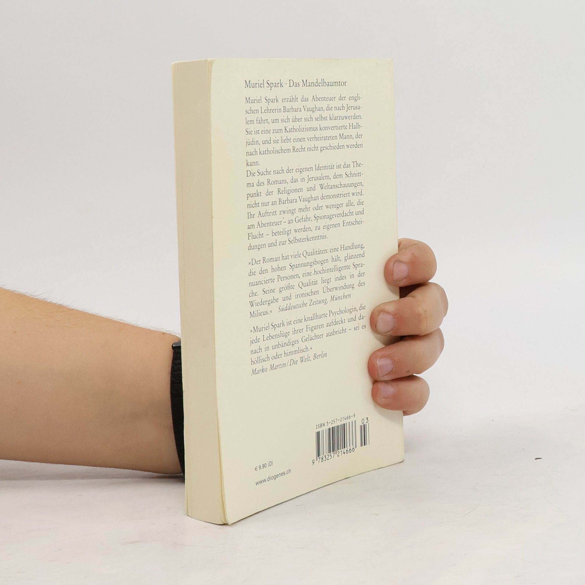 Muriel Spark Das Mandelbaumtor