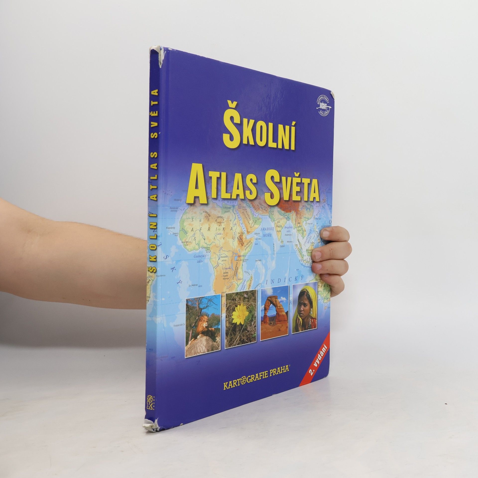 Kolektiv autorů Školní atlas světa