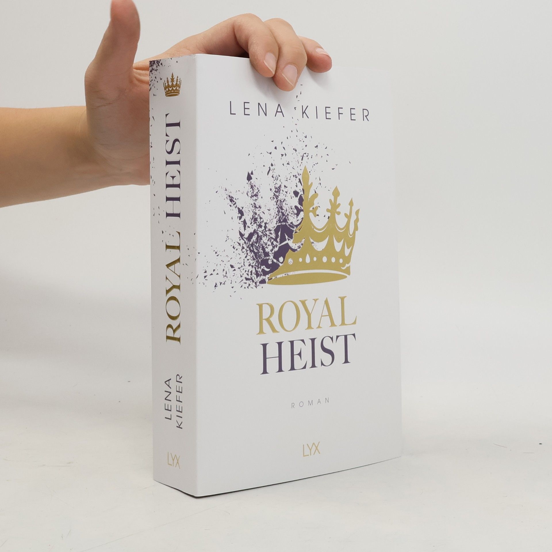 Lena Kiefer Royal Heist