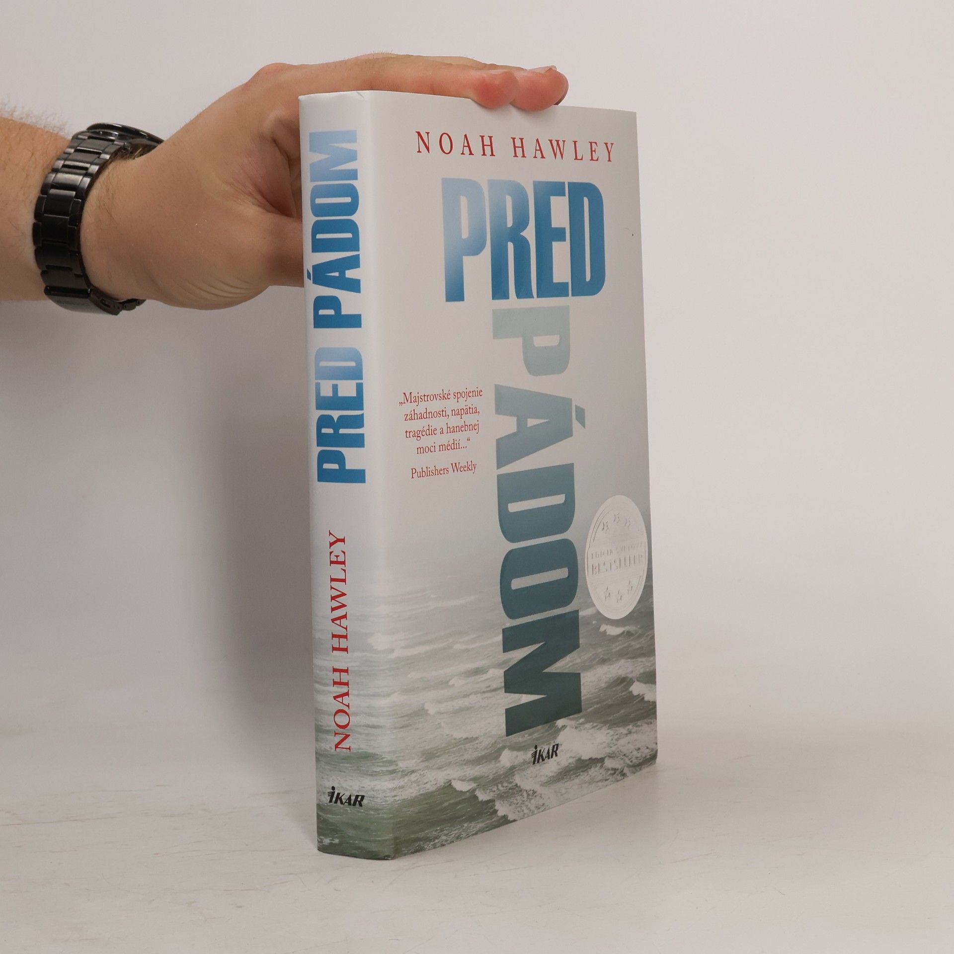 Noah Hawley Pred pádom