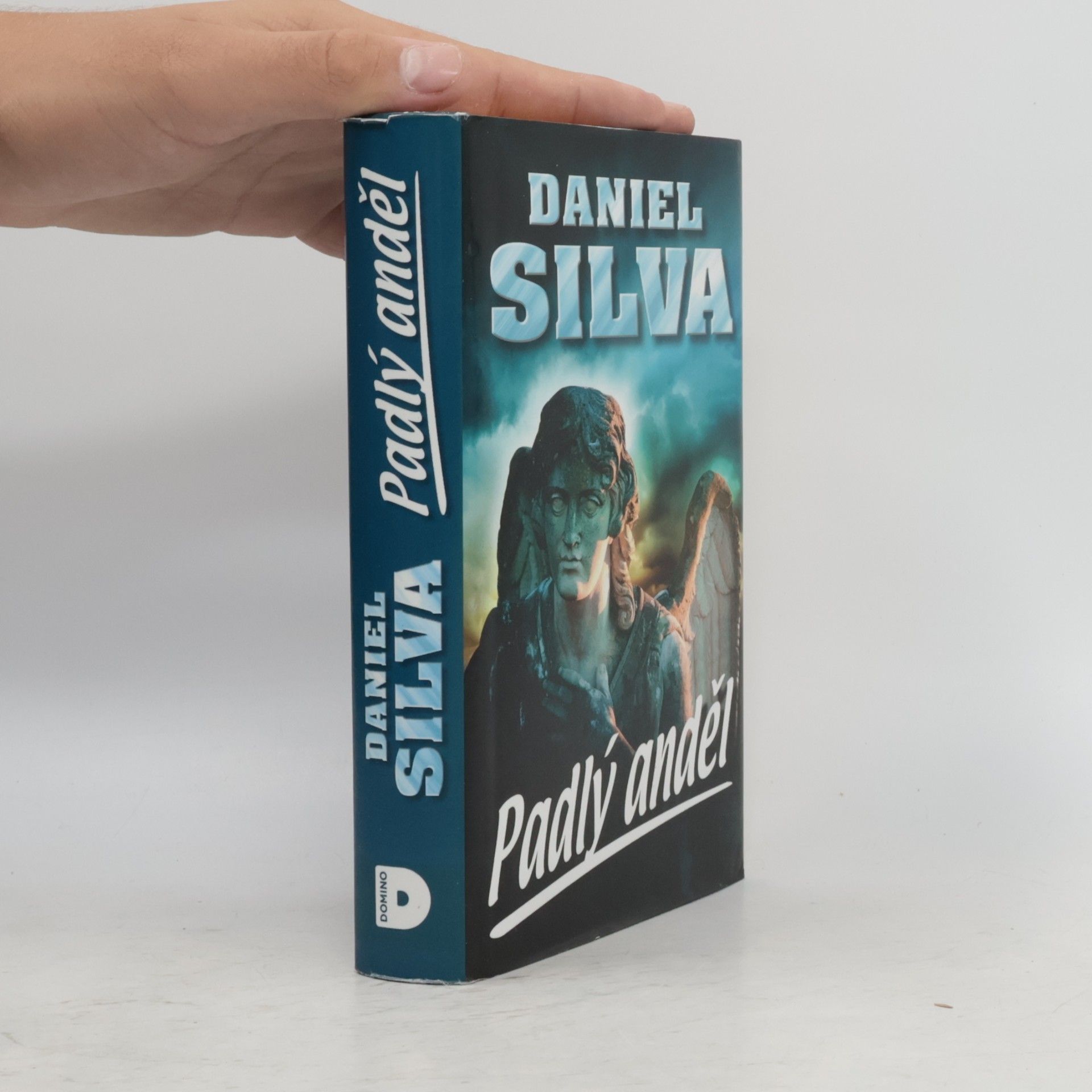 Daniel Silva Padlý anděl