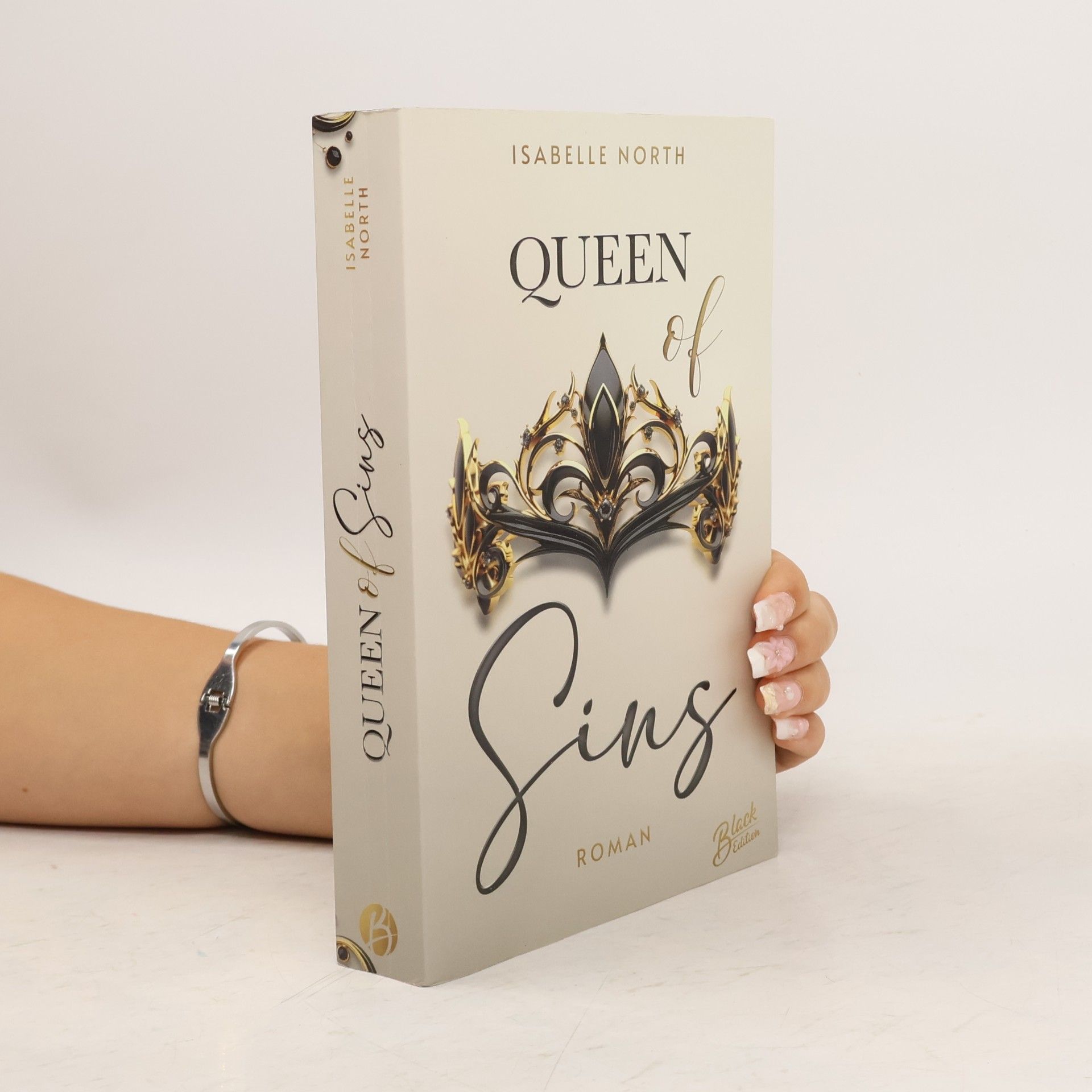 Isabelle North Queen of Sins