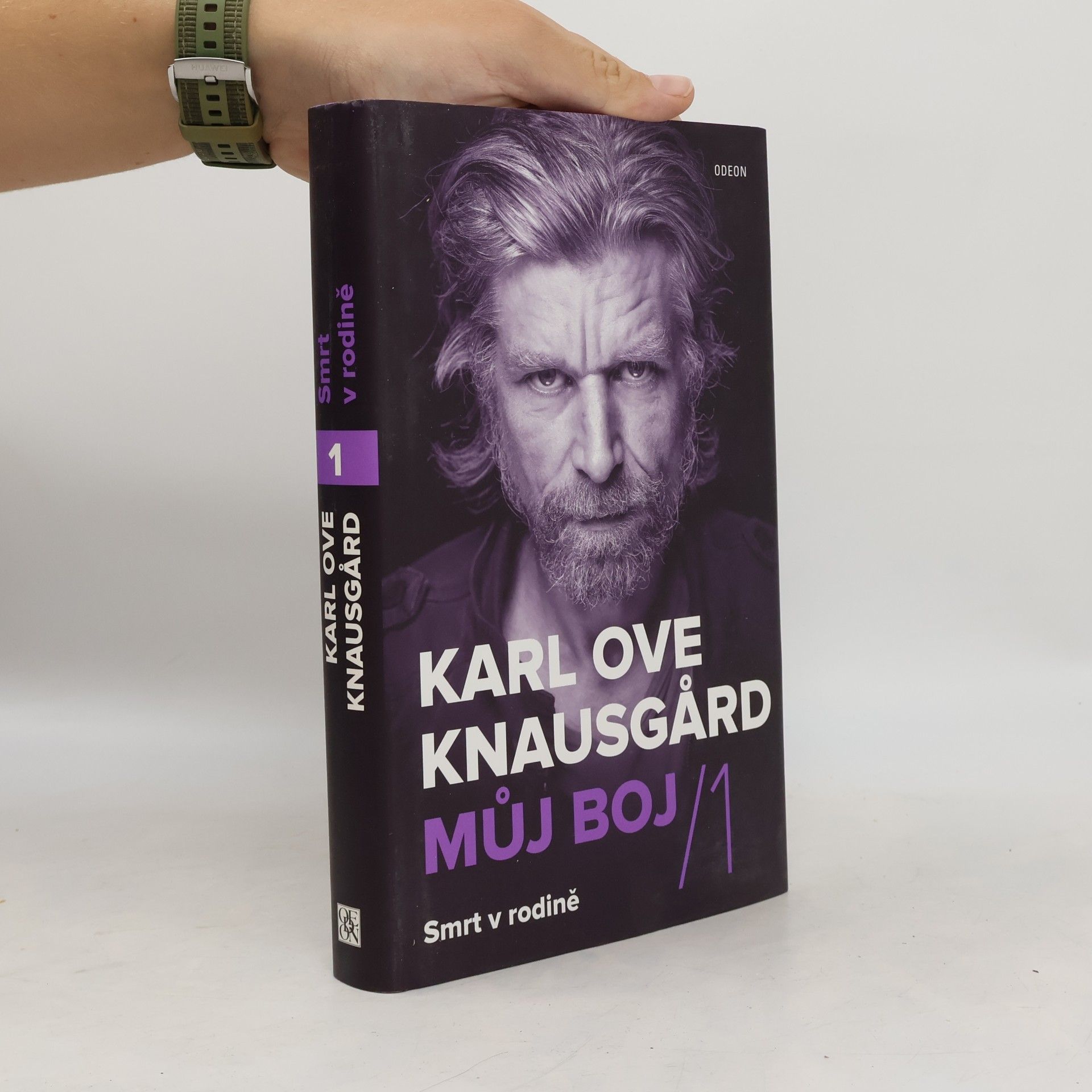 Karl Ove Knausgård Můj boj. 1, Smrt v rodině
