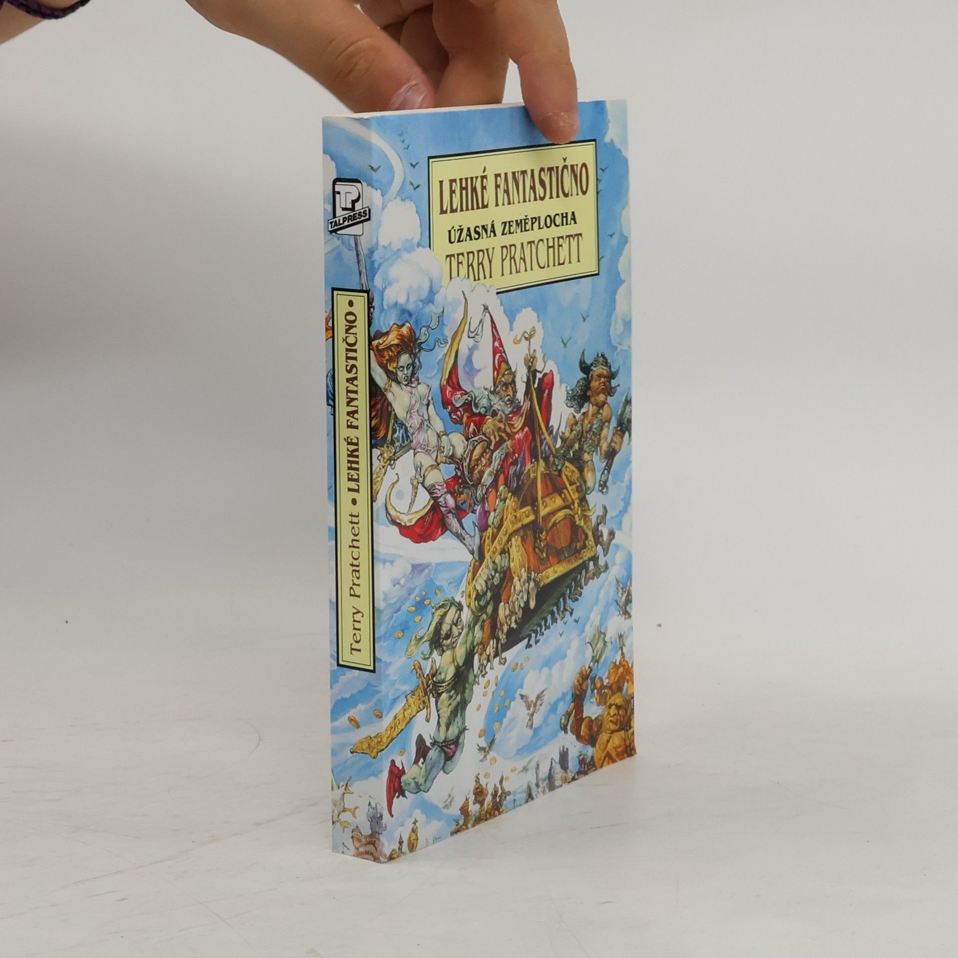 Terry Pratchett Lehké fantastično