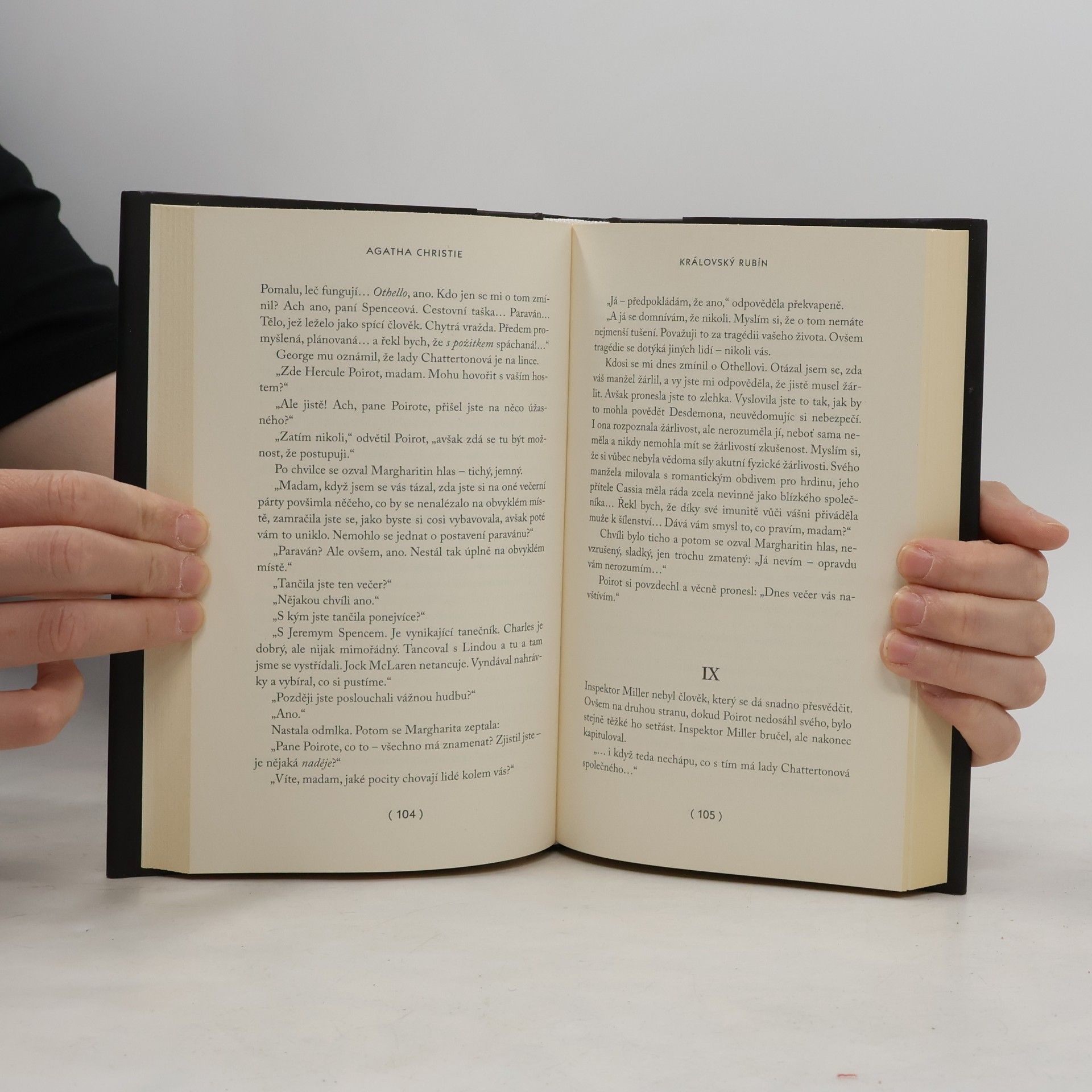 Agatha Christie Královský rubín
