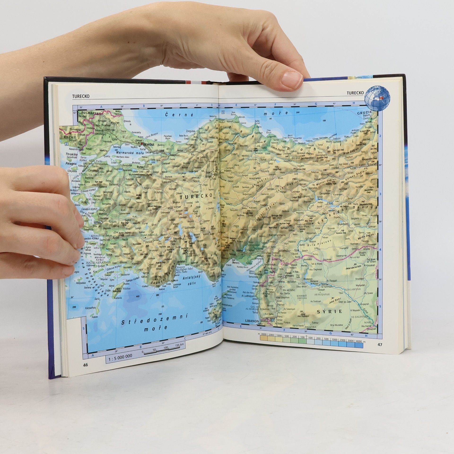 Pavel Boháč Atlas světa s aktualizovanými tematickými mapami