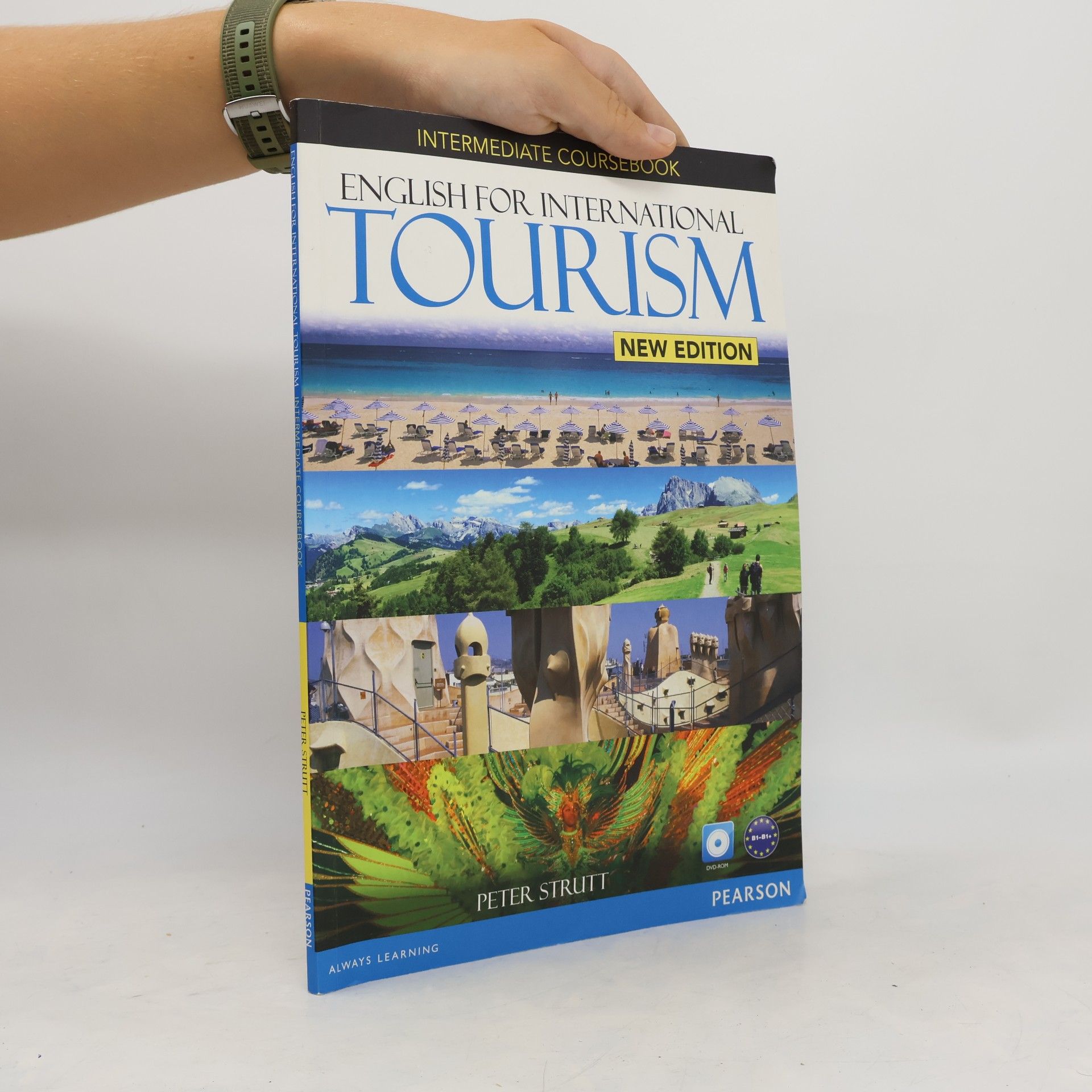 Peter Strutt English for international tourism : intermediate coursebook