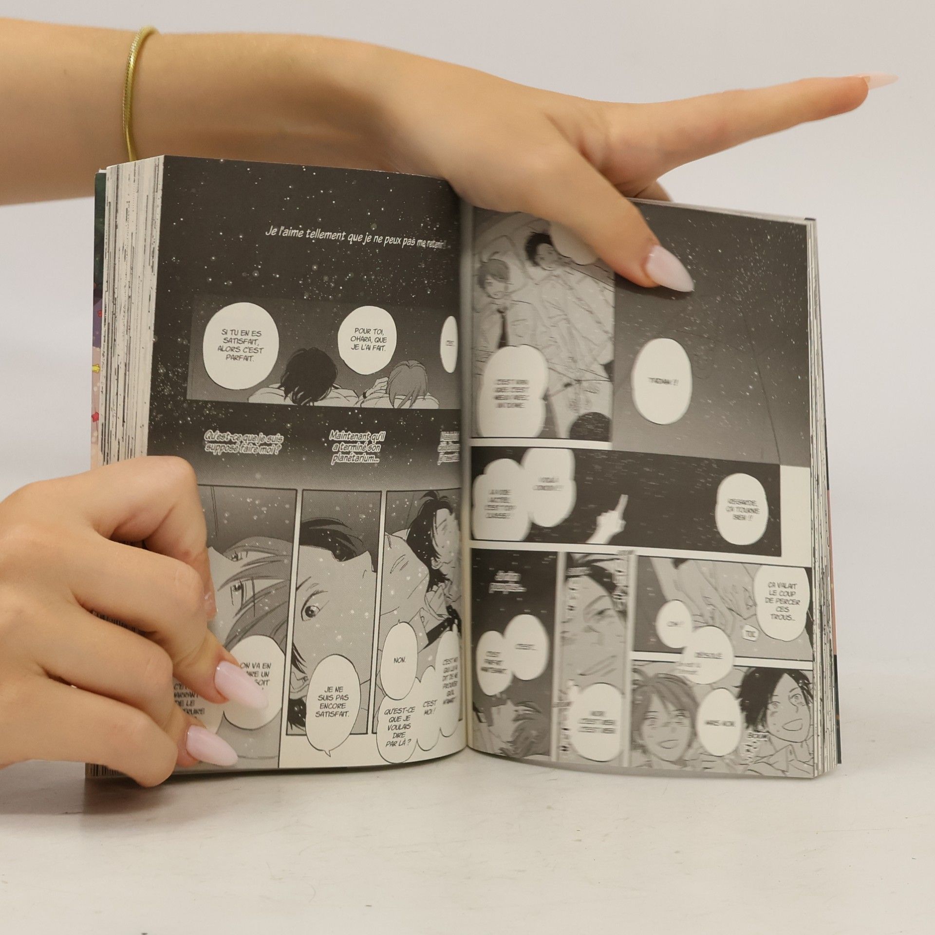 Emi Mitsuki Hana Collection: À la recherche de notre comète
