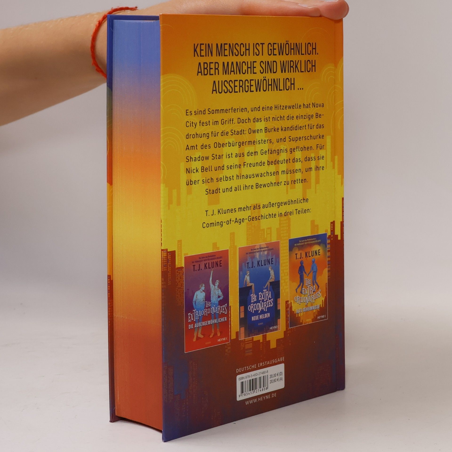 TJ Klune The Extraordinaries – Alte Geheimnisse. Mit farbig gestaltetem Buchschnitt – nur in limitierter Erstauflage der gedruckten Ausgabe - Roman