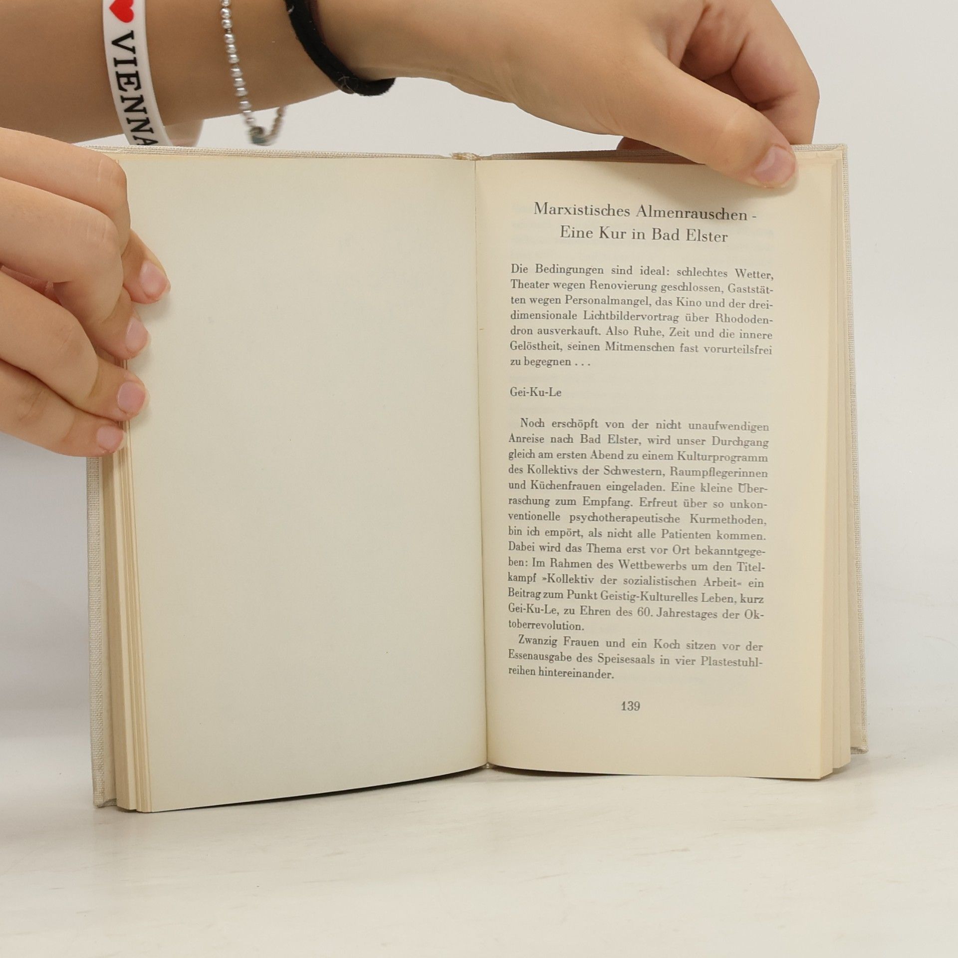 Daniela Dahn Spitzenzeit. Feuilletons und eine Collage