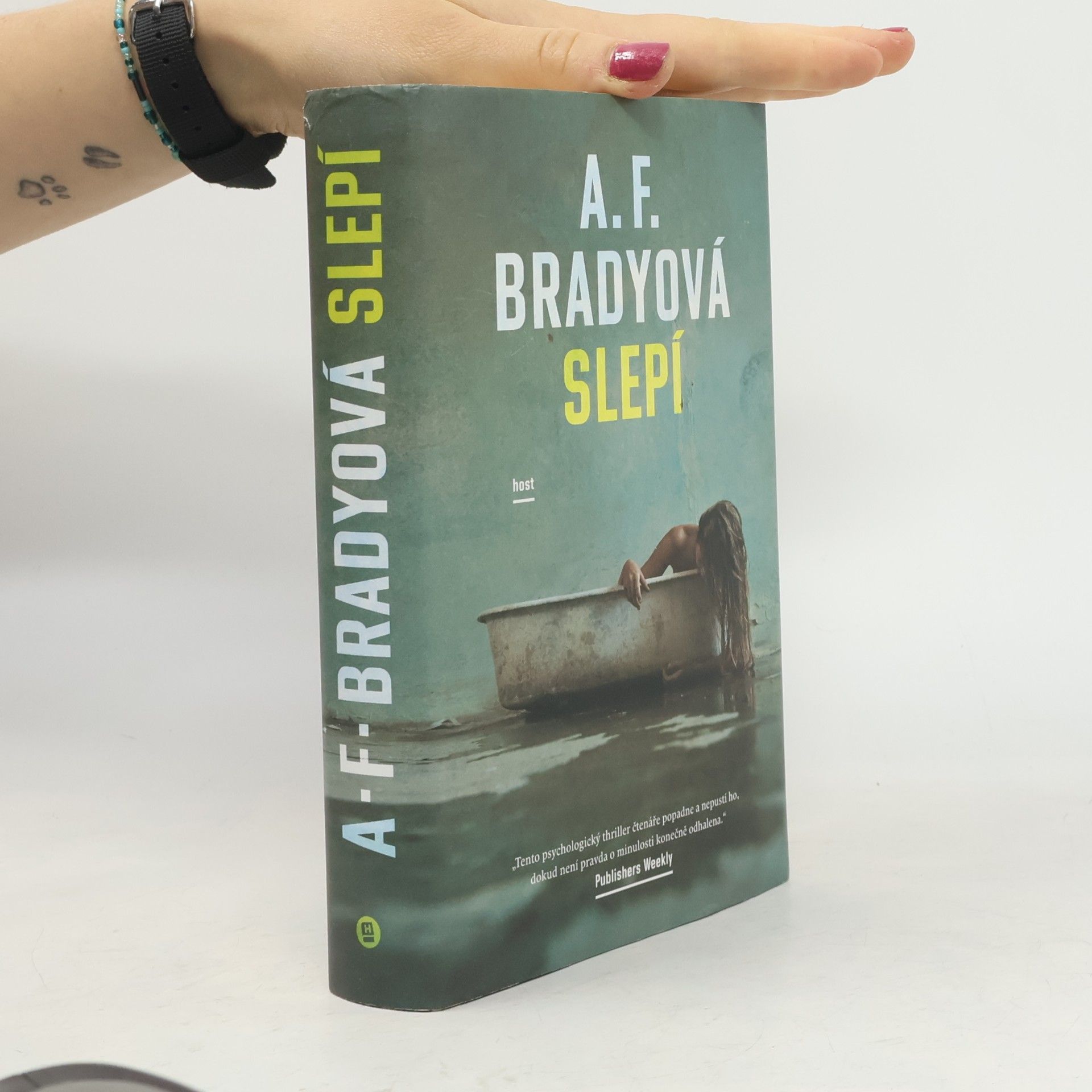 A. F. Brady Slepí